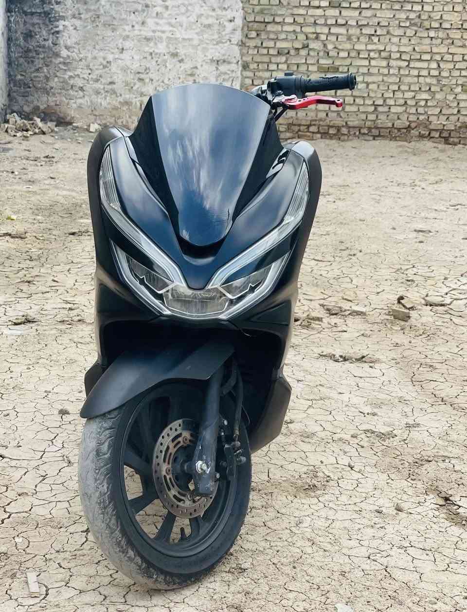 السلام عليكم

جيل ثالث وارد كوري 2020  PCX

كفاله عامة

اللون اسود

حساس ازدحام

تدفئه يدات

السعر  13 ونص وبيهة مجال

المكان بغداد المعامل   حي النصر

للاستفسار ***********  متواجد واتساب
