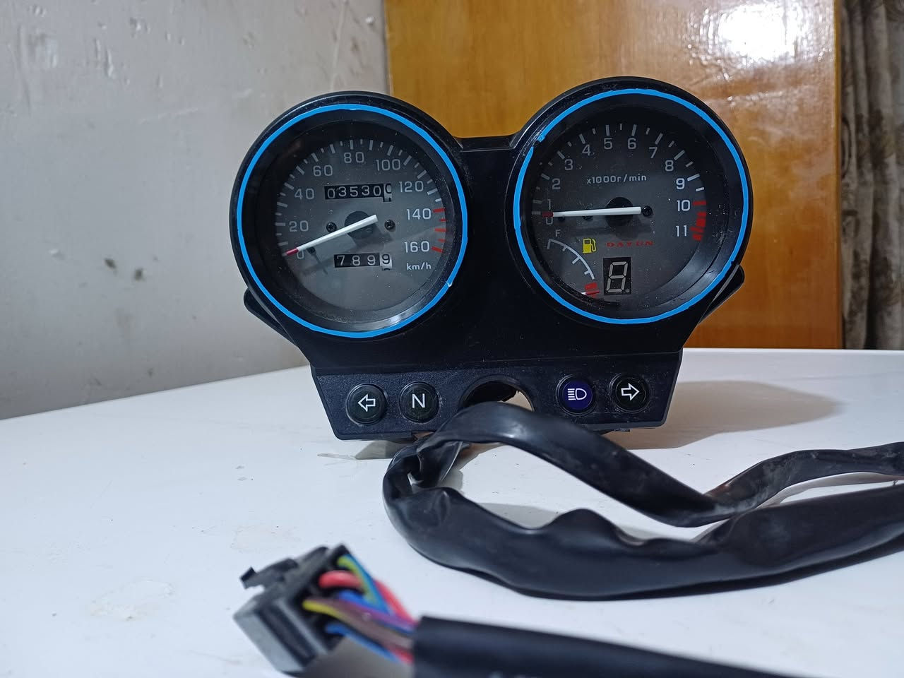 سلام عليكم دشبول دايون عظم للبيع اصلي وكالة ختم مفتوح من دراجة مكاني كربلاء السعر ٣٠ وبي مجال للشراي ***********
