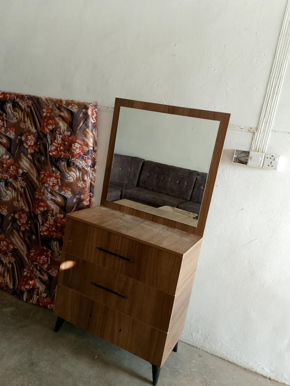 سلام عليكم غرفه نوم 5قطع ويه دوشك وجراجف مال جربايه كامل 300 شراي يجي خاص عنوان كركوك


**إذا كنت صاحب هذا الإعلان وتريد حذفه لأي سبب، رجاءا أرسل رسالة إلى الدعم الفني**