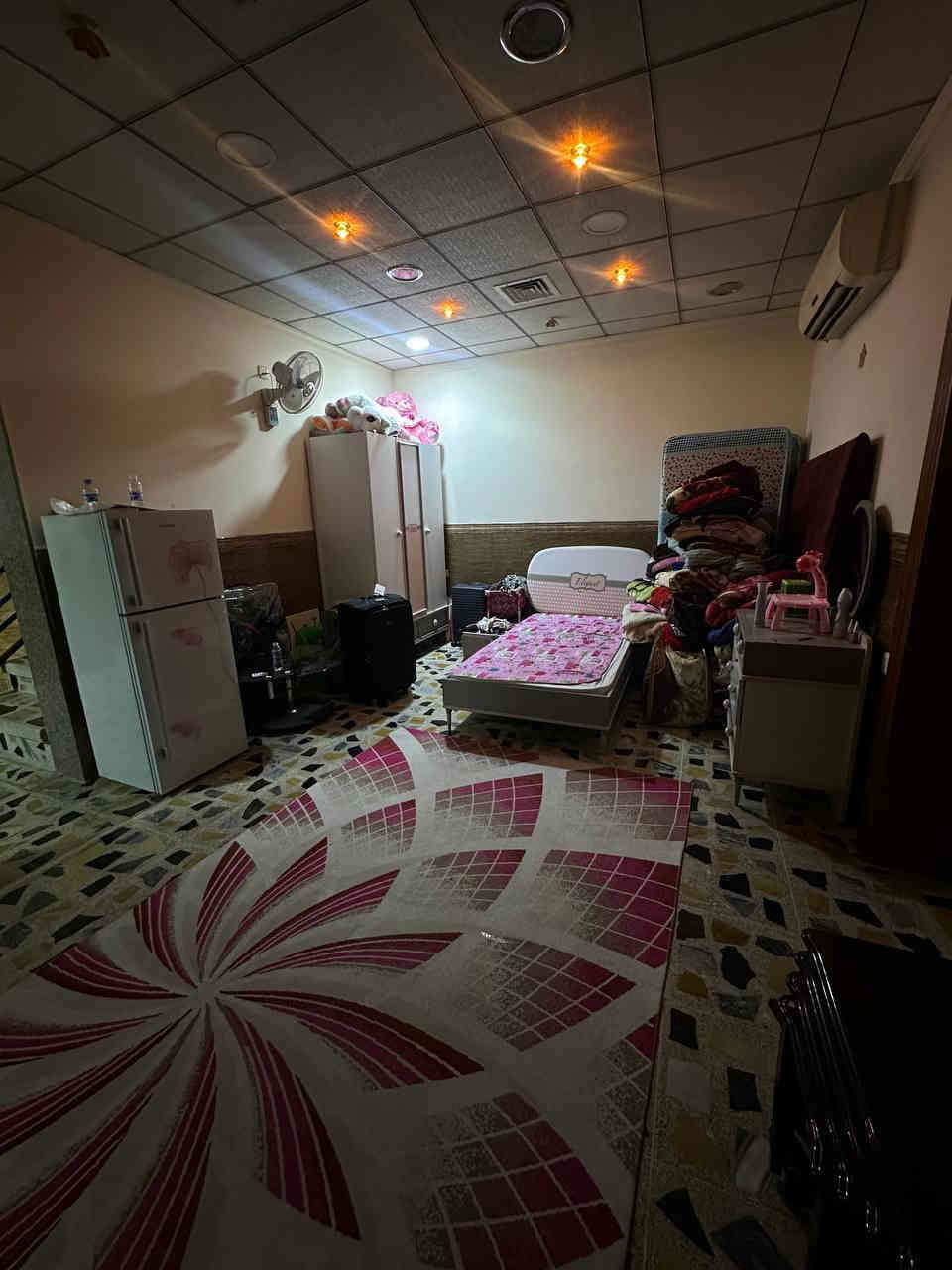 دار للبيع حي الرفاق 

المساحة 200 متر واجهة 10 متر

سند طابو ملك صرف 

مكون من طابقين 5 غرف نوم 

السعر تلكرام - https://t.me/AlomranW

للاستفسار اكثر مراجعة مكتب العمران سايدين السكر

***********
***********
