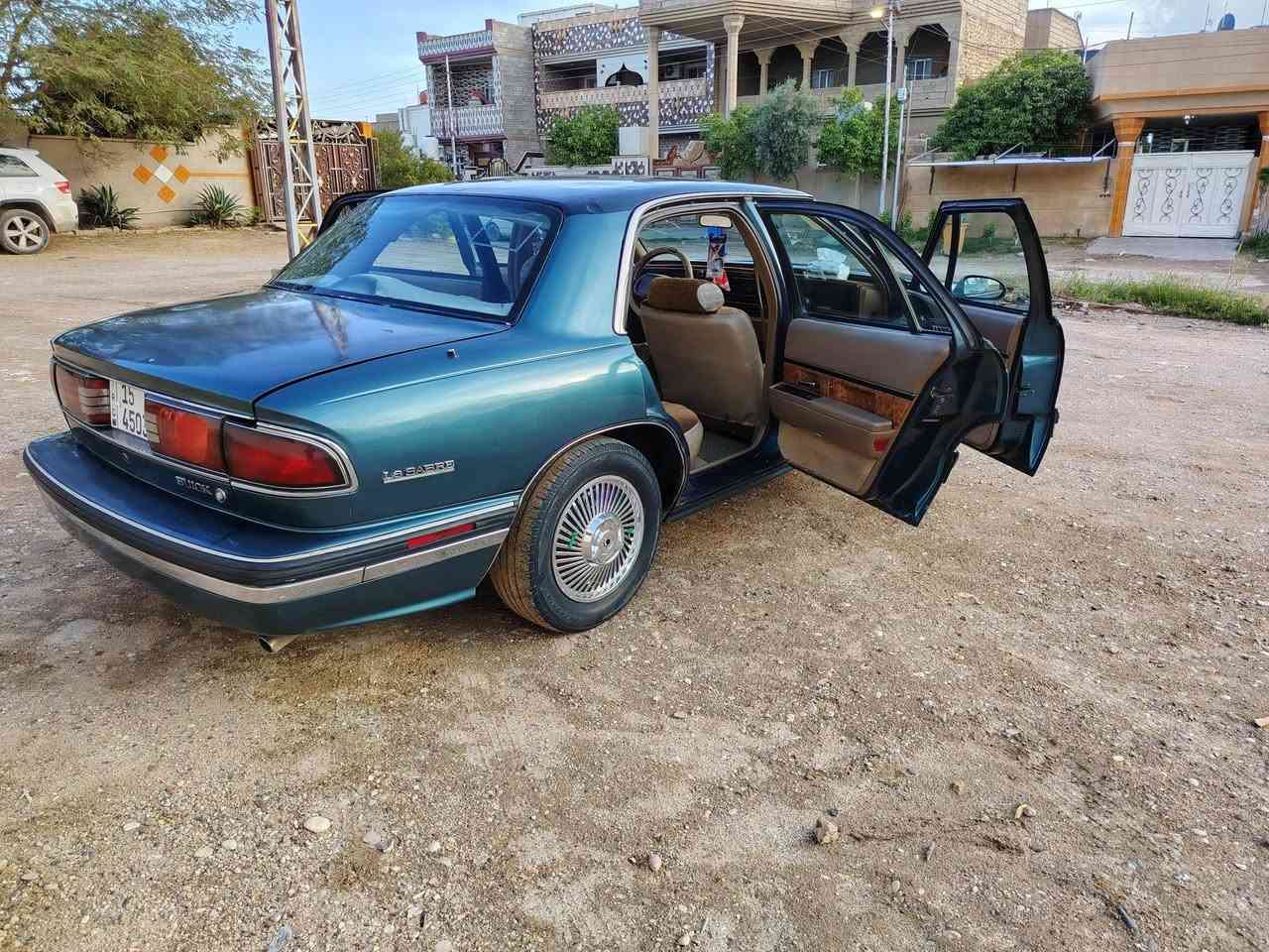 يالله السلام عليكم
بيوك امريكي موديل 1992
رقم انبار دولي شرط التحويل
كير محرك كفاله 
كشنات كهرباء.. ريموند تفتيح 
صدر نص عمر تخم تاير  
مكان السياره الانبار هيت 
السعر 50 
رقم الهاتف ***********
                ***********
