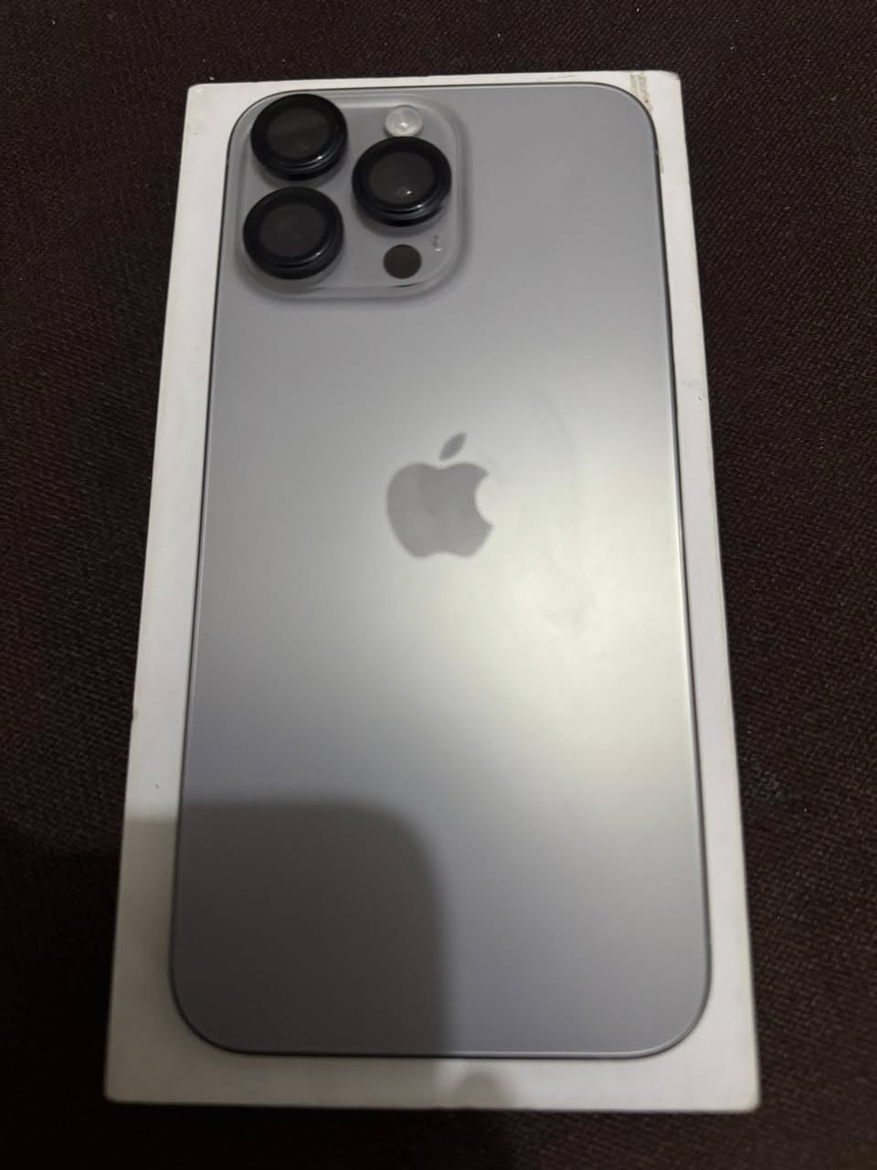 سلام عليكم
ايفون 15برو ماكس 

شرق اوسط A/AA ضمان ماستر

ملحقات (كارتون+كفر)

ذاكره ٢٥٦ 

بطاريه 87

مكفول من الفتح ولتصليح 

متواجد خاص او علق واني ادخلك خاص

***********
