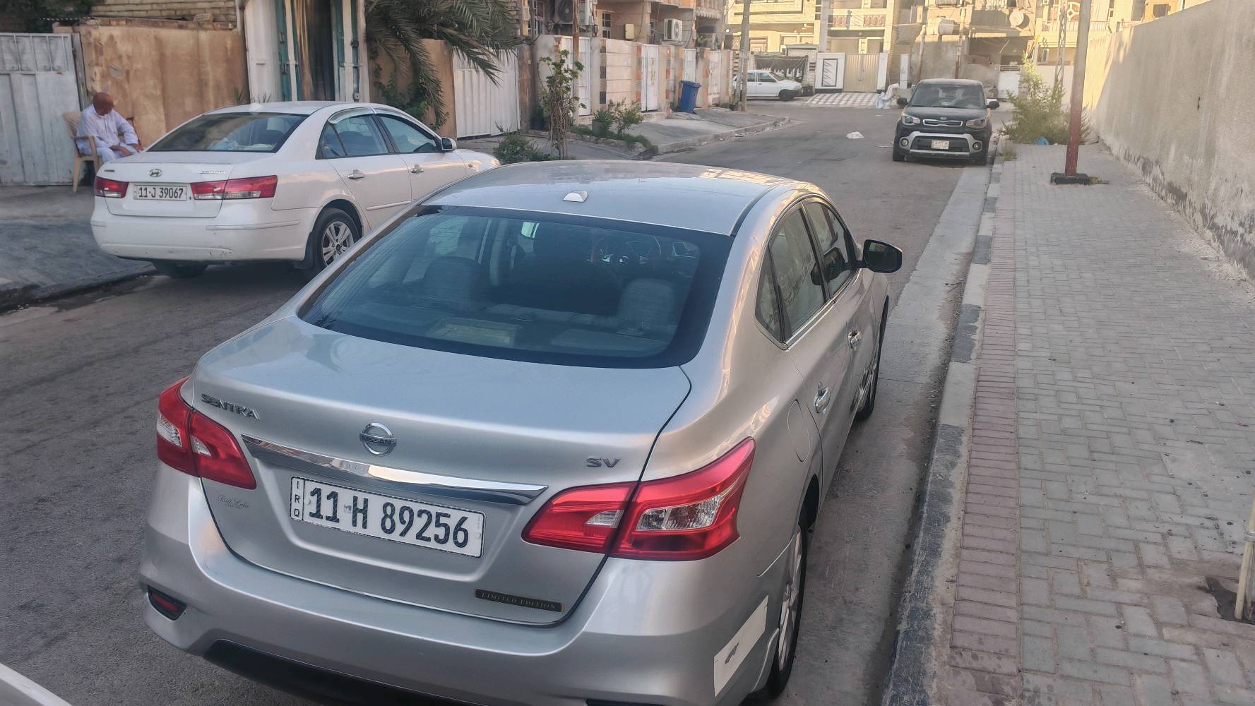 وأرد أمريكي
ماشيه ٨٨
فئه sv
حادثه كما موضح بصوره 
جاملغ وباب السايق ولباب لبصفه تعمير سياره حلوه ومرتبه تخم تايرات جديد باتري جديد
السعر ١١٦ وبيه مجال ***********
مكان السياره بغداد شعب