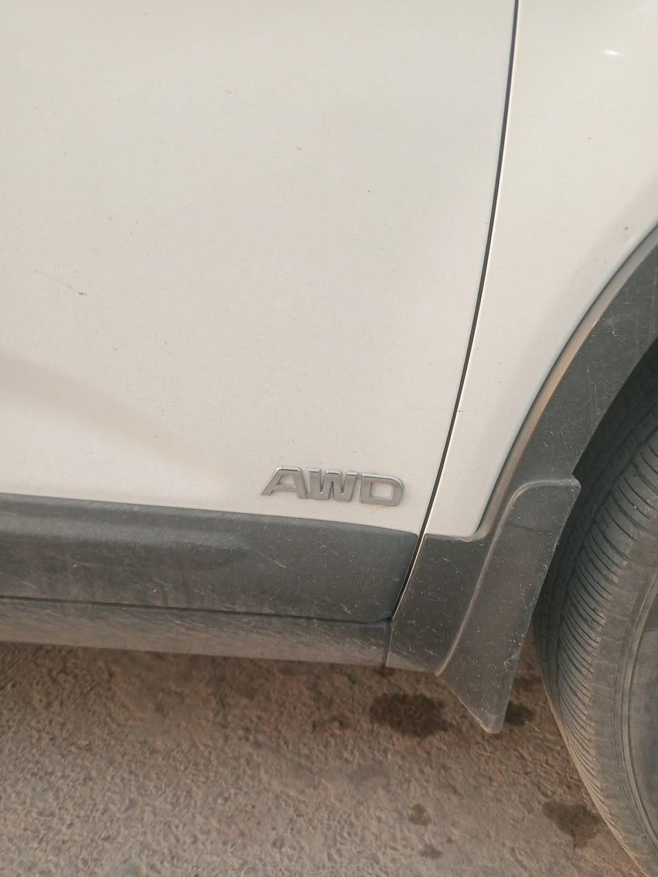 سورنتو 2013 كويتي 6 سلندر
‏
‏فول مواصفات بصمه ابواب وتشغيل 
‏
‏مكفوله من ضربه وصبغ بيه بارد بسيط 
‏
‏المحرك مبدل كازكيت وصارت بي خشونه شويه بس افتريت الفيتريه كله كالو ماعليه شي روح جنك طالع لسعوديه 
‏
‏ مكانه الانبار الفلوجه 
‏
‏السعر المطلوب 165  ورقه وبيه مجال بسيط 
‏
‏للاستفسار الاتصال على الرقم ***********
