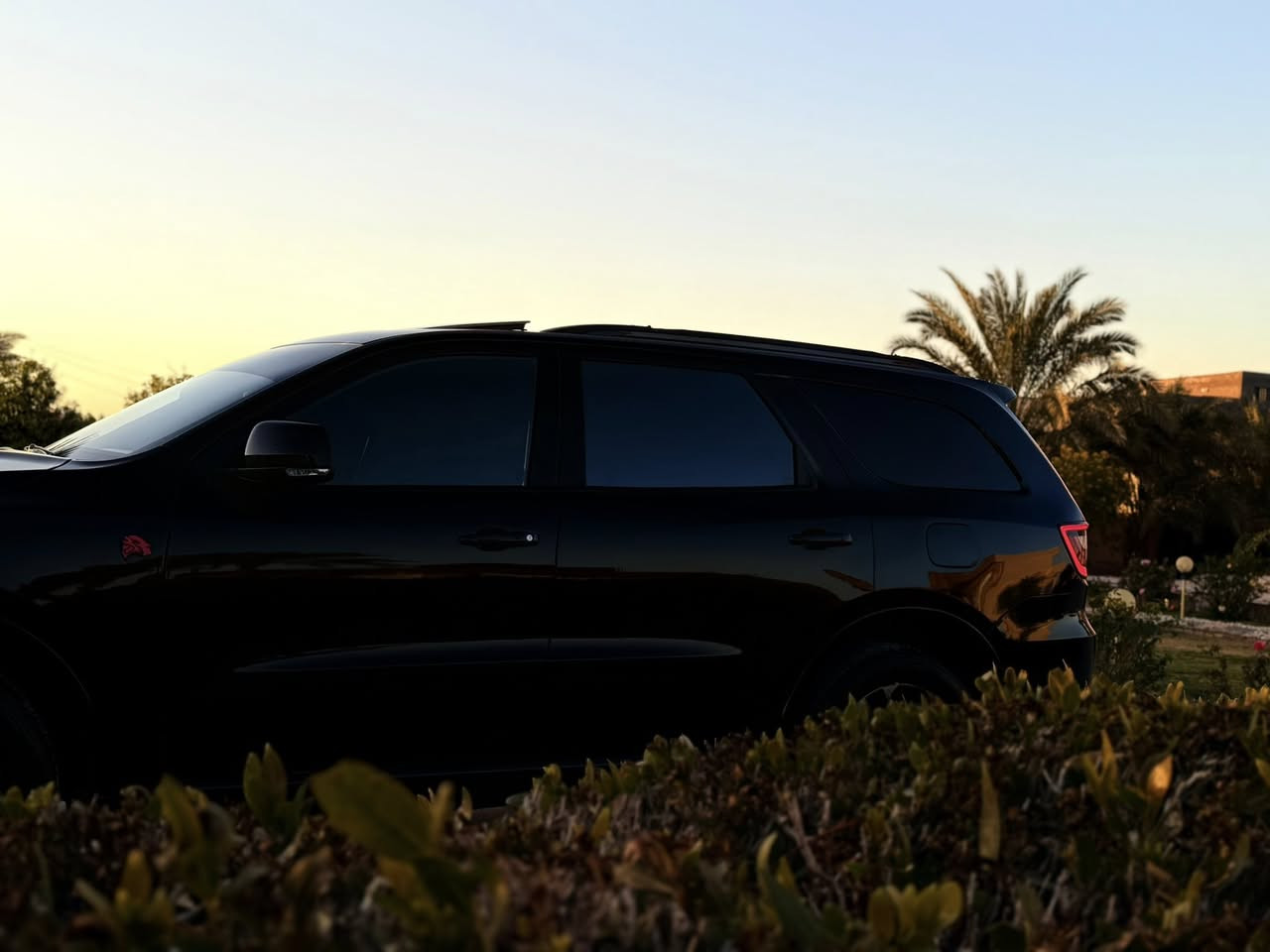 السلام عليكم دوج دورنكو 2022 جي تي بلاس بلاك توك اعلى فئة بال3.6 فول مواصفات ماشيه 62الف ميل 
المواصفات
فتحه سقف
كشنات جلد وكنتاره
كشنات واستيرن تدفئه
كشنات منفصل
رادار امامي خلفي
رادار جانبي
ستيرن كهرباء
جنطه شفط
توقف ذاتي
سياره مغلفه (ppf)بالكامل بعدها بضمان التغليف لمدة 10سنوات
رقم بغداد باسمي تحويل مباشر
حادث السياره جاملغ امامي ايسر وربع البنيد وبالعراق صار عندي حادث بدلت بيبان ٢نفس اللون وصبغ ربع الجاملغ الخلفي يعني فقط البنيد مصبوغ ايرباك استيرن ودشبول صور الحادث مرفقه بالمنشور السياره معروضه 260وبيها مجال للاستفسار الاتصال بالرقم ***********
