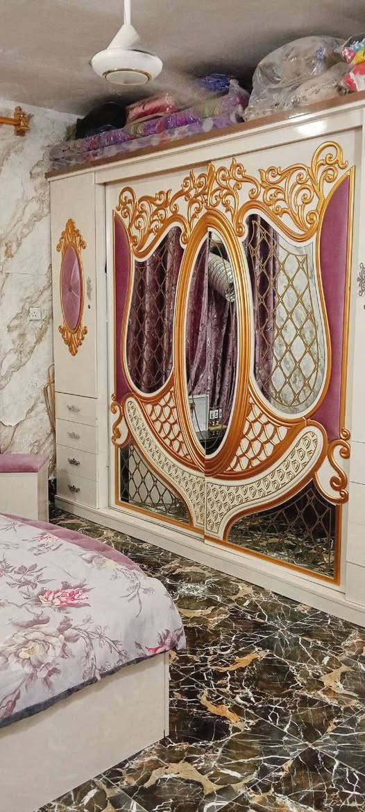 غرفه تركي
مستعمل اشهر
مرتبه وحلوه
فقط السجه شويه ثگيله بالسحب
550 مجال بسيط
*********** واتساب
