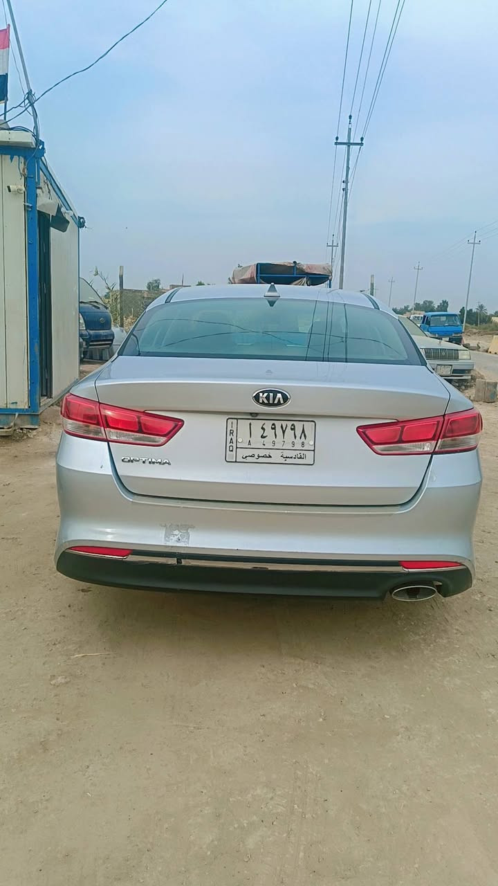 أعاده النشر بسبب الوعود الكاذبه سياره اوبتيما جديده موديل 17 وارد أمريكي بسمي سنويه 28 السعر 125 مكفوله عندي فقط الجاملغ الايمن وحافة البنيد معدل على البارد ومرشوش صبغ الديوانيه قضاء سومر ***********
