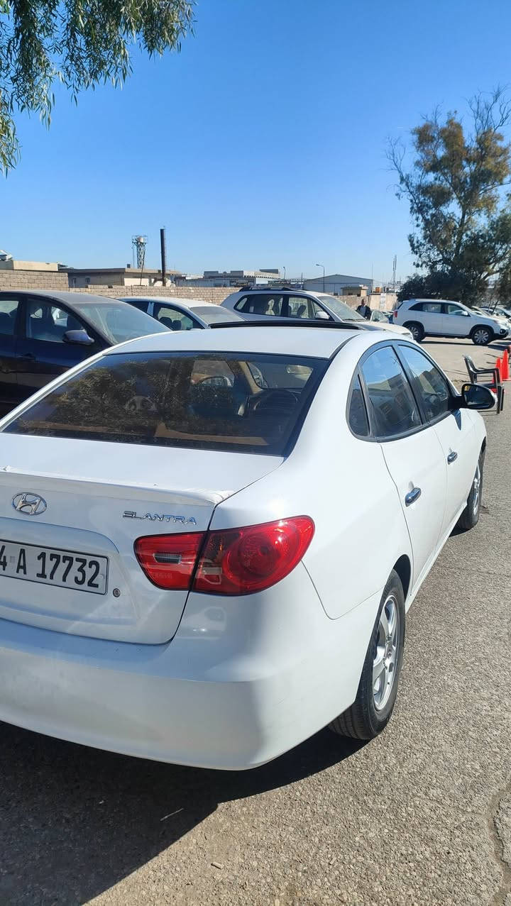 النترا للبيع موديل 2009
سلايت. تحكم لايت .مرايات شفط 
ضرر جاملغين بدون دواخل 
سعر 115 ...
***********
