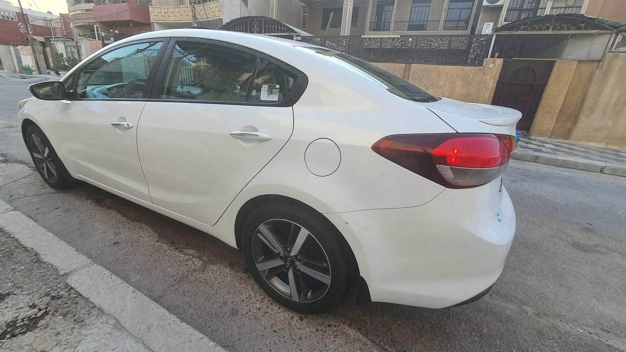 سياره سيراتو موديل2018خليجي مكفوله سياره جديده تخم تايرات دوشمه بل كامل حته صندوك سبير منازل موصفات محرك 200دوش تبريد قطعتين فتحه سقف حساسات خلفي مامي مري شفط صدر خلفي امامي كله جديد باتري جديد سنويه29(***********
