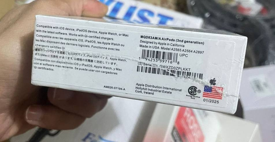 ايربود ايفون  سعر 15 الف
مكاني شارع المستشفى 

***********
