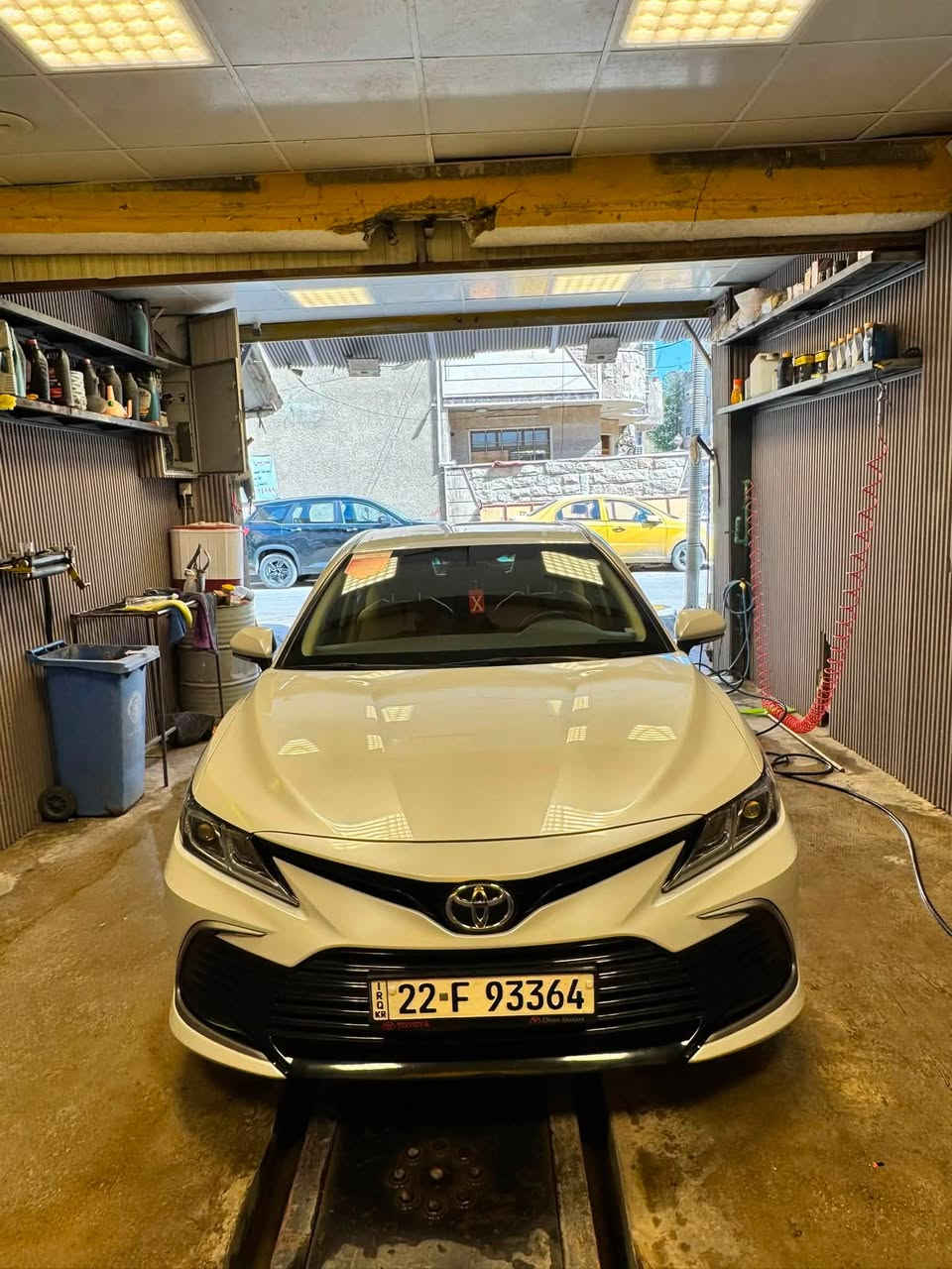 🚗 للبيع: تويوتا كامري 2024 LE (خليجية - تجميع ياباني) 🚗الموديل: 2024الفئة: LEالمواصفات: خليجية (ياباني وليس صيني)الحالة العامة: السيارة بحالة الوكالة (جديدة تماماً)الحوادث: بدون أي ضربة أو صبغ (مكفولة تماماً)الرقم: لوحات أربيل (رقم مميز جاهز للتحويل)المميزات والإضافات:مواصفات خليجية مرغوبة (تجميع ياباني أصلي).محرك قوي واقتصادي جداً في استهلاك الوقود.داخلية نظيفة وجديدة بالكامل بوضع الشركة.السيارة جاهزة للاستخدام فوراً ولا تحتاج لأي مصاريف.📍 الموقع: بغداد - الأعظمية📞 للتواصل والاستفسار (اتصال أو واتساب): ***********
السعر 230$
