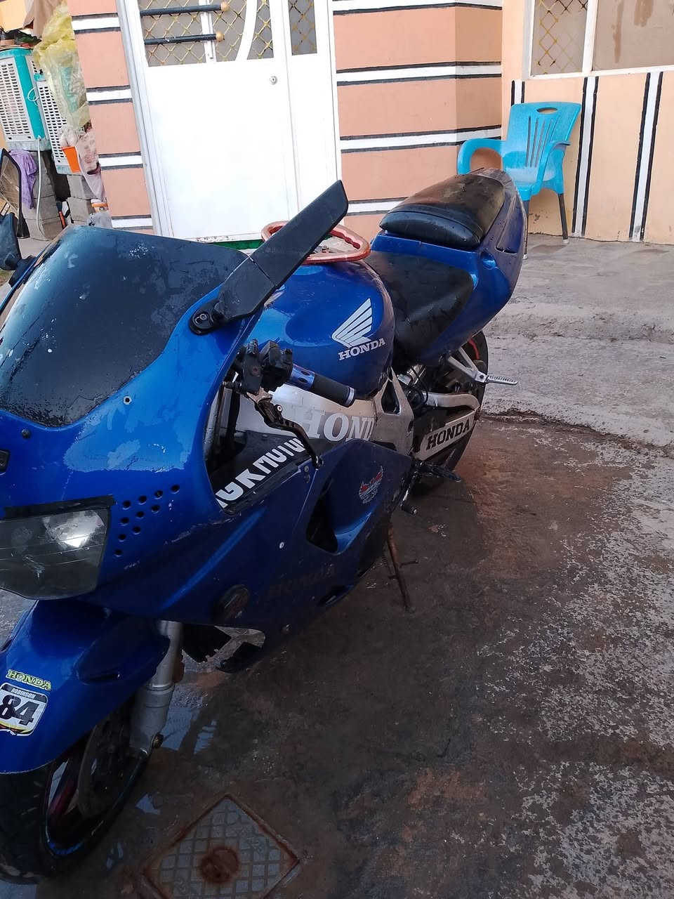 ‏بطح cbr919 للبيع دراجه شوفت ععينك دراجه طلع صوت بل مكينه وماعرف شنو من صوت دراجه تمشي تجطل وتشغل بس بيها صوت بل مكينه اوراق اصولي دراجه ابيععه كوم حديد ع هاي لحطه مالي خلك اصلح ابيع كوم حديد السعر 1500 (مليون ونص رقمي .‏‪***********‬‏ بي واتساب
