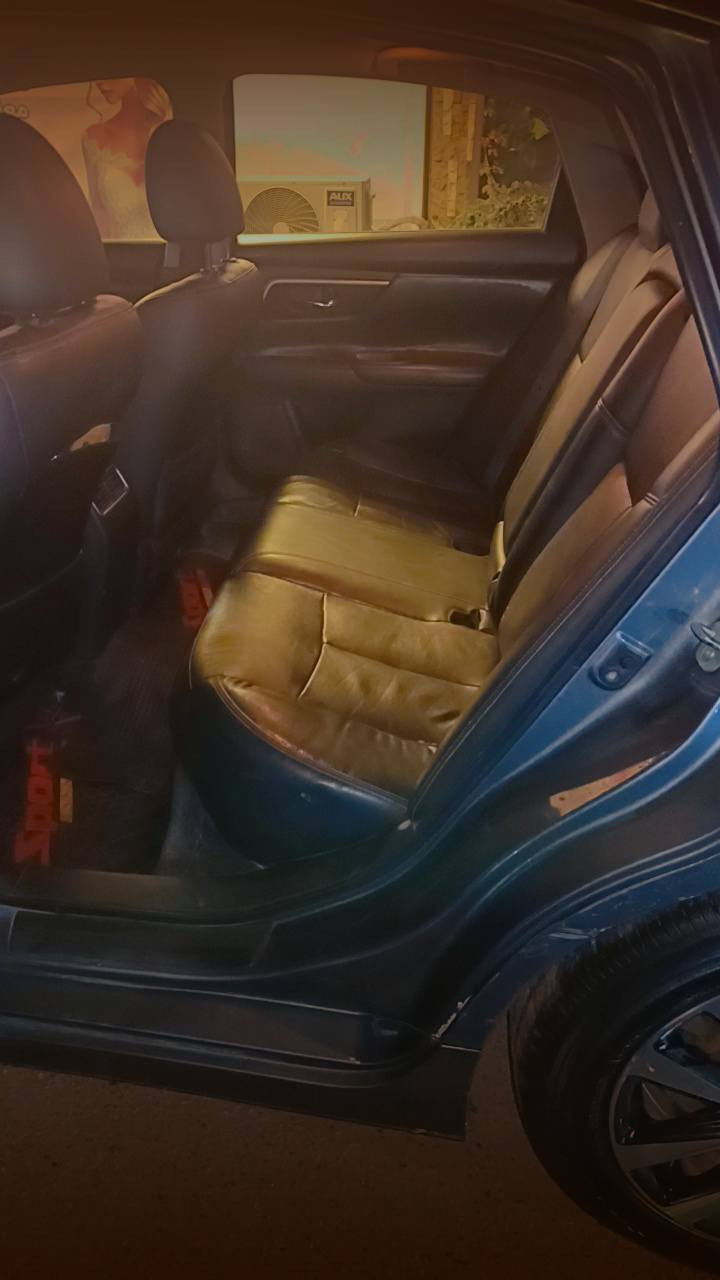 نيسان التيما 2018 sv نفطي 

مواصفات sv 
بصمه 
شاشه 
كامره 
حساسات جانبيه و خلف 
بصمة ابواب 
مانع انزلاق 
مثبت سرعه 
كشن كهربائي 
كشن جلد
كير محرك مكفوله
محرك 2500  / 4 
ضرر 
جاملغ وبنيد  
السعر 118
عنوان بغداد 

***********
