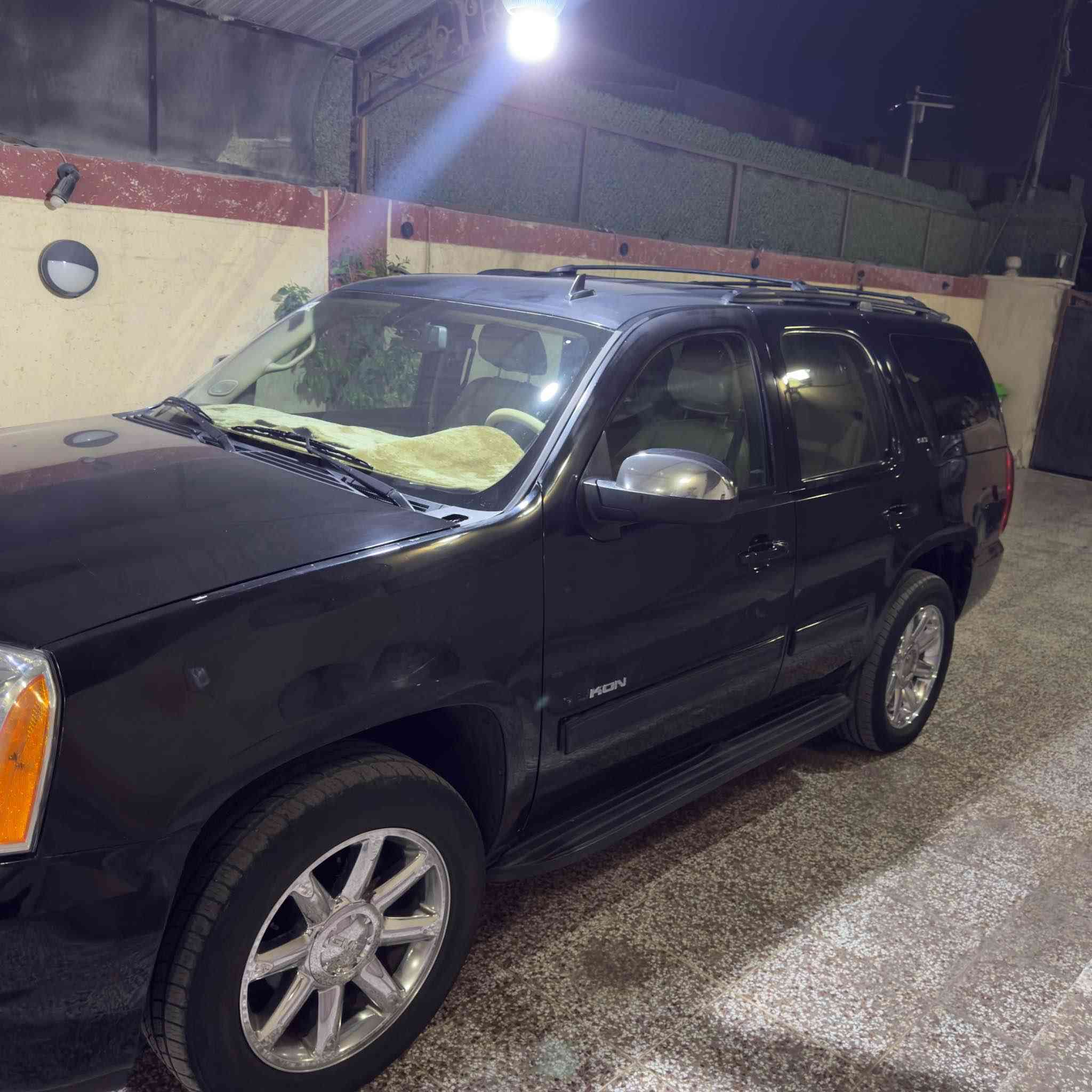 GMC موديل 2014 وارد امريكي بيها قطعتين فقط بدون شاصي او لغد بدون ايرباك ميكنة 8 سلندر 5300 السيارة بأسمي تحويل ثاني يوم عليها رقم حلو سعرها 240 بيها مجال بسيط هذا الواتساب *********** وماسنجر هم موجود بغداد, العراق
