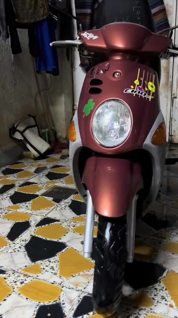 سلام عليكم دراجه لبيع فله كفاله عامه دراجه صارلها 9تيام طلعه من المعرض 🤎🧿‭0776 365 8997‬
