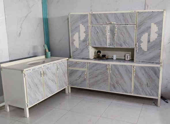 كاونتر المنيوم مترين وسنك مرمر السعر 290الف للحجز واتساب  ***********
