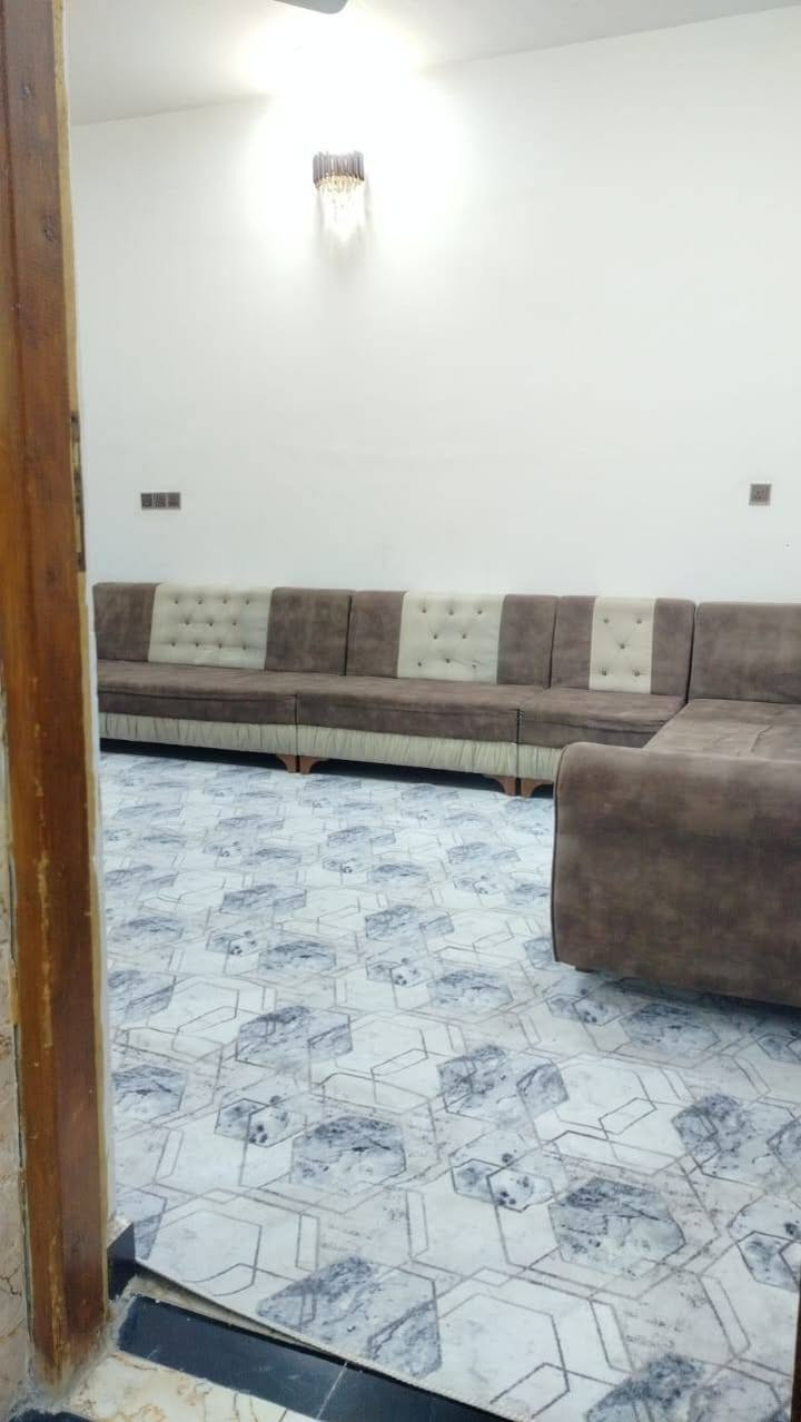 دار للبيع طابو زراعي🏠حي الاسرى
📐 المساحة: 100 متر
📏 الواجهة: 5.5 متر
📏 النزال: 18.5 متر
🛏️ غرفة نوم
🛋️ صالة
🍽️ مطبخ
📞 للاستفسار: يرجى الاتصال /*********** مراسلة وتساب/***********
