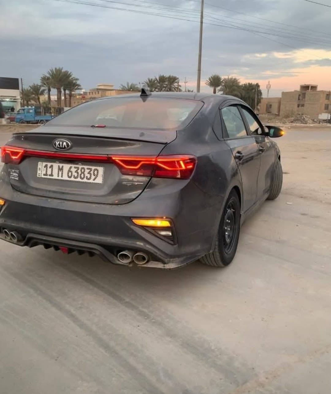 السلام عليكم كي فورتي مديل٢٠٢١محرك ١٦٠٠كير عادي
 بصمه تشغيل بصمات ابواب شاشه 
كبيره شاحن ويايرليس
تحديد مسار مانع نزلاغ 
جنطه ذكيه رادار بل مري 
سياره حلوه ماشيه ٩٣ الف
صدر خلفي امامي جديد تخم تاير جديد 
السعر ٩٤ وبيها مجال السياره بسمي ورقم دولي 
العنوان بغداد ابو غريب رقم الهاتف ***********
