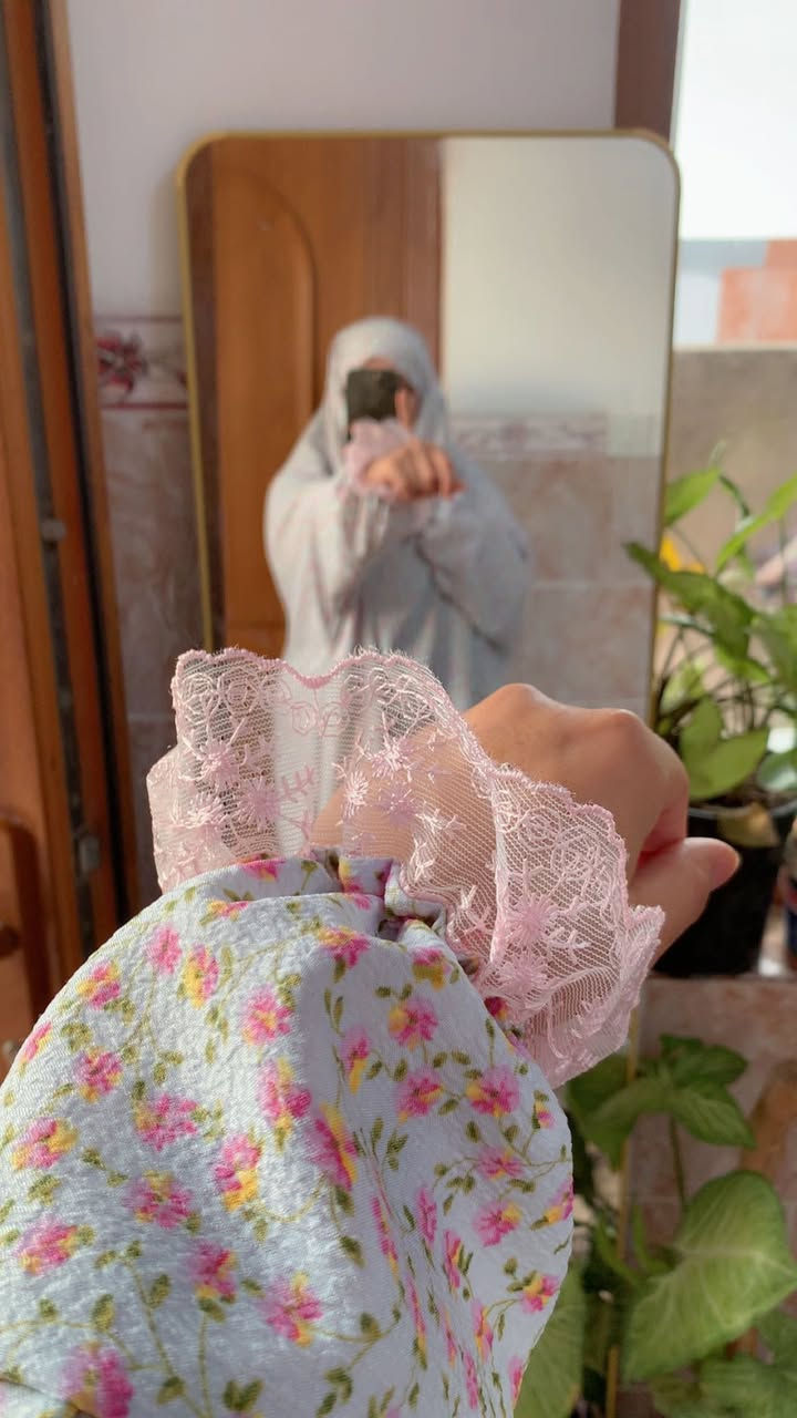 بۆمانگی رەمە زانی پیرۆز جوانترین جلی نویژی شەرعیمان بۆ هیناون بەجواترن رەنگ ومۆدیل  بەهەرزانترین نرخ  بە جوملەو موفرەد بەردەستە. گەیاندن هەیە  ١٥هەزاری پی مەیە لای ئیمە تەنها١٠هەزار   بە قوماشی کریشەی ئەسلی


**إذا كنت صاحب هذا الإعلان وتريد حذفه لأي سبب، رجاءا أرسل رسالة إلى الدعم الفني**