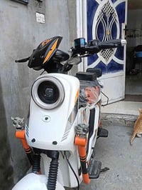 دراجة شحن • اج ٩٠٠ • ٥ بطاريات