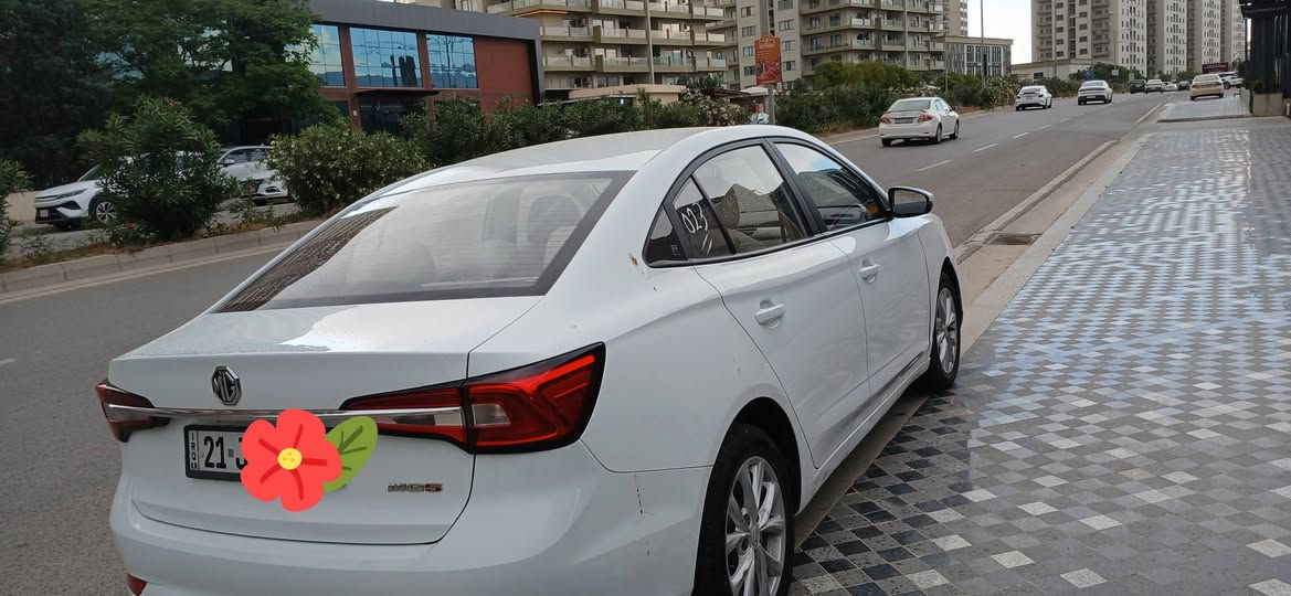 MG5 2023 
زۆر جوان ماوەتەوە ناوزەرد ، دوو سویچی شەریکە ، گێڕ ئۆتۆماتیک، نرخی 94 و مامەڵە ، یەک چامەلەغی بۆیاخە ، دو ساردی هەیە
***********
