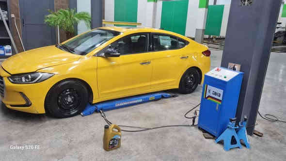 السلام عليكم 
النترا  فول لمتد
كشنات جلد
فتحةسقف .
كشنات تدفئة
كرسي السايق كهرباء
شاشة كار بلي
 رادار جانبي خلفي 
 امريكي موديل17 للبيع 
حا.ثها امريكا جاملغ اليمين وهنا بالعراق قبق الجنطة مبدل المحرك ممفتوح فقط تبديل رواجز 
السعر ١٢٠ بيها مجال 
العنوان بغداد الدورة 
***********
