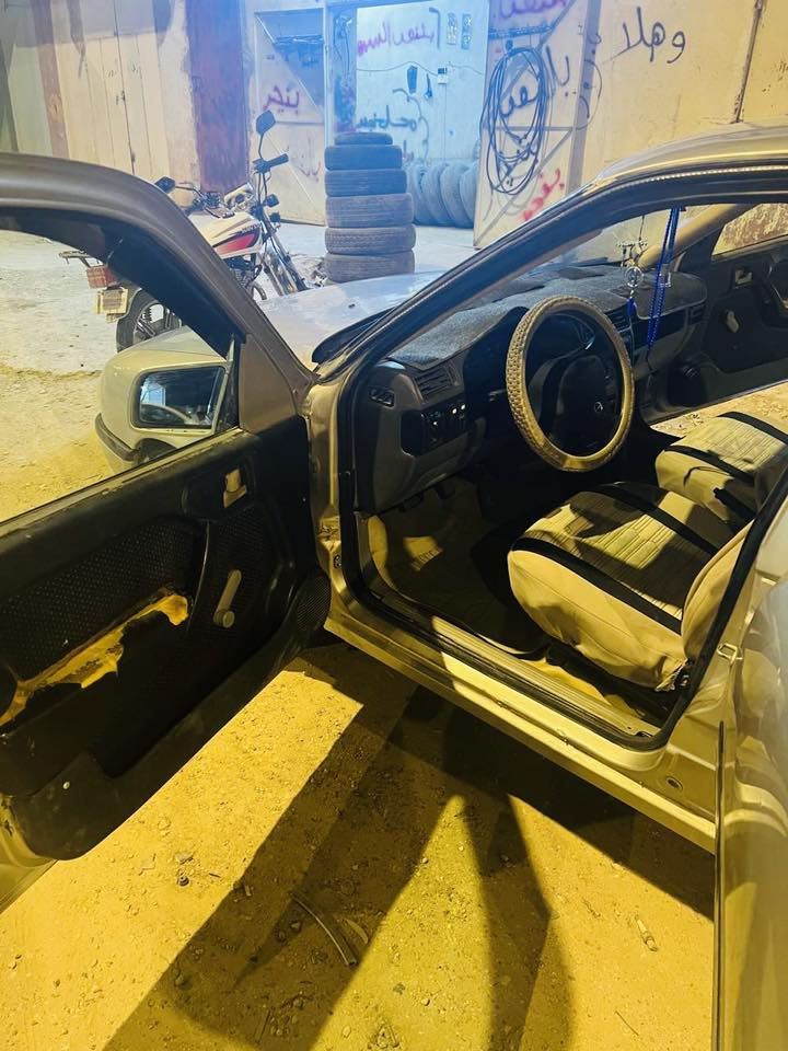 السلام عليكم
للبيع سياره فكتره موديل 1991
كير ومحرك خير من الله كير اوتماتيك 
محرك 1800 الكهربائيات كلها شغاله 
مصبوغه عام للجماليه رقم أنبار
بأسم صاحبها والتحويل ثاني يوم 
السعر (39$)وبيها مجال للشراي 
الاستفسار على هذا الرقم (***********)
