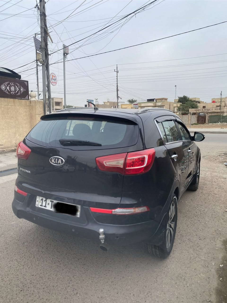 السلام عليكم كيا سبورتج ٢٠١١ خليجي رقم بغداد الجديد بأسمي فول مواصفات عدا البصمة مكفولة من الصبغ والحادث فقط بارد قليل جدا السعر ١٢٨ للاتصال ***********
