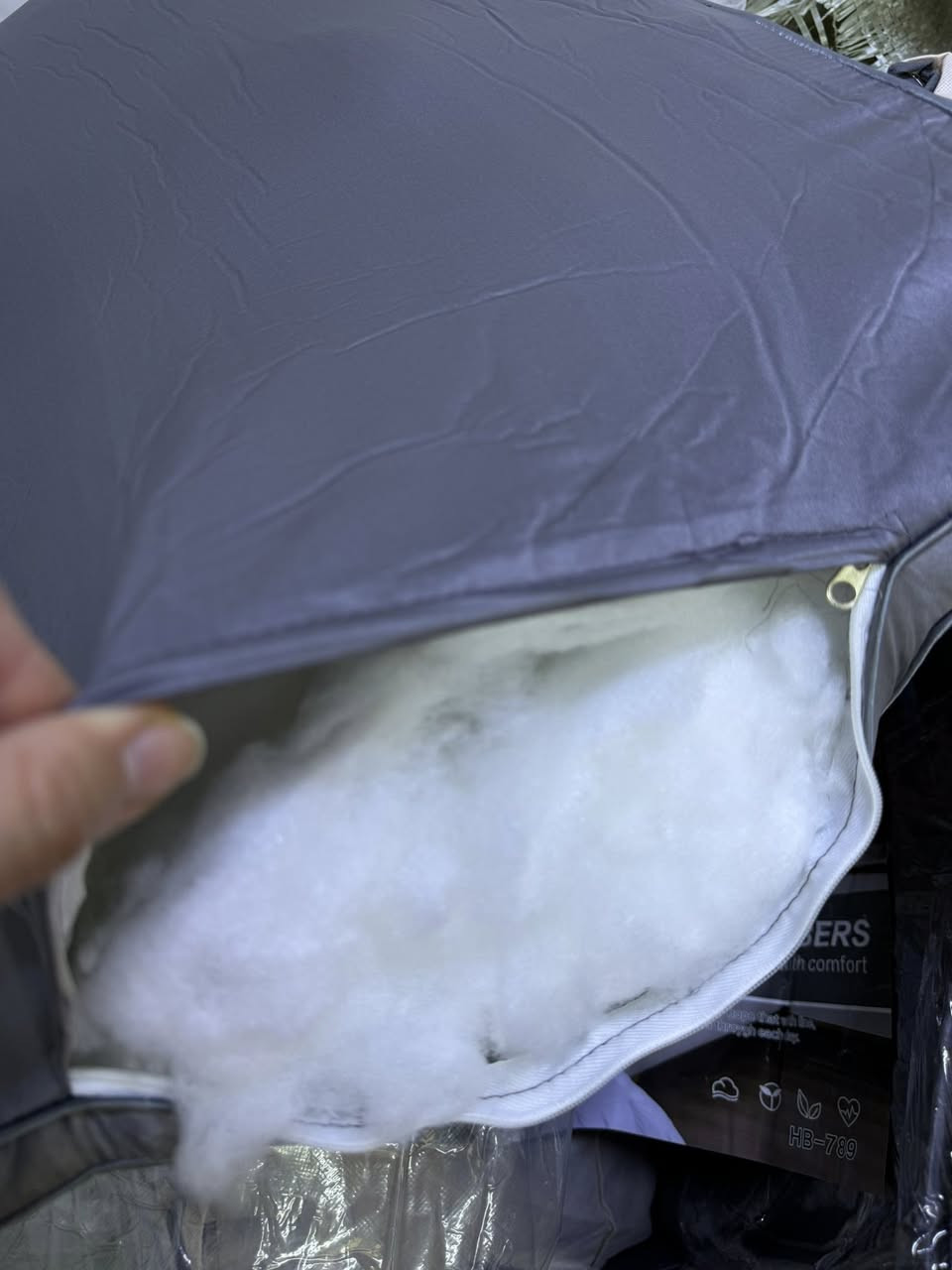 نام على غيمة.. واصحى بنشاط! ☁️
مخدة ديباج البغدادي الطبية (HB) الأصلية متوفرة الآن!
✅ وجه حرير طبي: بارد، ناعم، ومقاوم للحساسية.
✅ حشوة سوفت طبية: تدعم الرقبة وتمنع التشنجات أثناء النوم.
✅ تصميم كلاسيكي رائع: ثابت ولا يتكتل مع الغسيل أو الاستخدام.

السعر ١٢


**إذا كنت صاحب هذا الإعلان وتريد حذفه لأي سبب، رجاءا أرسل رسالة إلى الدعم الفني**