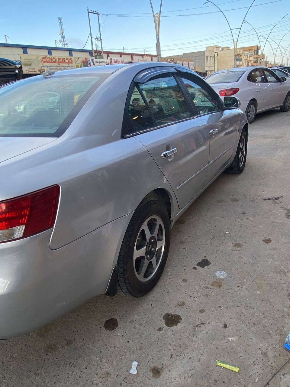 السلام عليكم سيارة البيع سوناتا للبيع موديل ٢٠٠٨ سيارة خير من الله سيارة قطعة واحدة صبغ الجاملغ الامامي
رش فقط الصدر جديد
المكان تكريت القادسيه
***********
