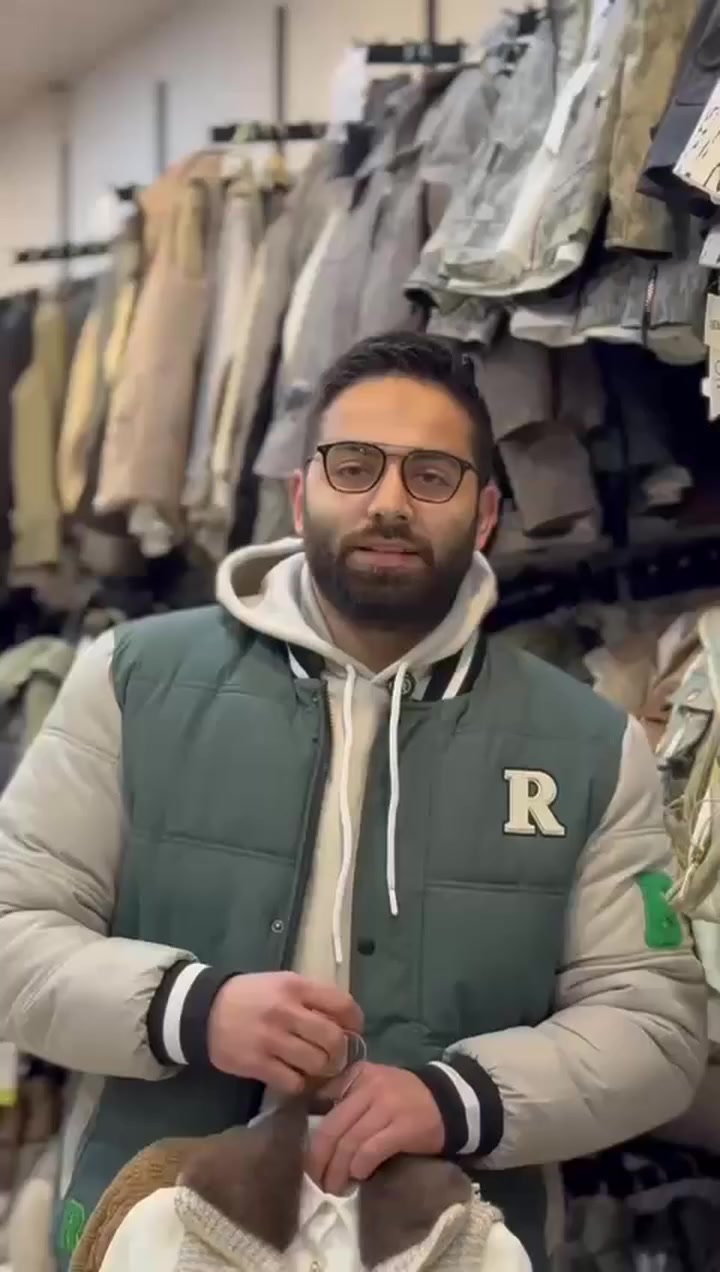 كل عام و عم نكبر فيكم اكتر ❤️
شكراً من القلب لكل مين وثق فينا 
وكل مين دعمنا حتى وصلنا لهون 
اذا بدك يكون طقم العيد من نصيب ابنك او بنتك .... منشن لرفقاتك يمكن انتي تكوني صاحبة الهدية @أبرز المعجبين  
 #عروضات_العيد_مستمرة


**إذا كنت صاحب هذا الإعلان وتريد حذفه لأي سبب، رجاءا أرسل رسالة إلى الدعم الفني**