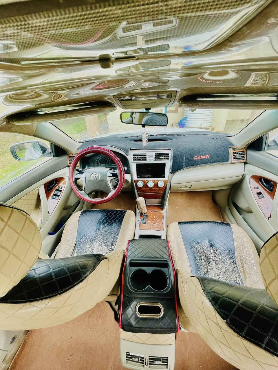 السلام عليكم

#تويوتاTOYOTA_كامري 2009 خليجي 
سنوية مجددة 2030 تحويل مباشر سنوية باسمي
كهربائيات جاهزة 
تبريد تدفئة شغال 
صدر امامي  قبل شهر مبدل كامل
تيارات زوج امامي جديد
ضررها ضربة بالجنطة الخلفية وأخذ ع الأطراف قليل  جداً بالجامرلغات الخلفية 
بنيد مصبوغ للجمالية
بدون ايرباك 

السيارة متوفرة بمحافظة ديالى 
السعر 94 قابل للتفاوض
للاستفسار واتساب ***********/
***********
موجود ع الماسنجر
