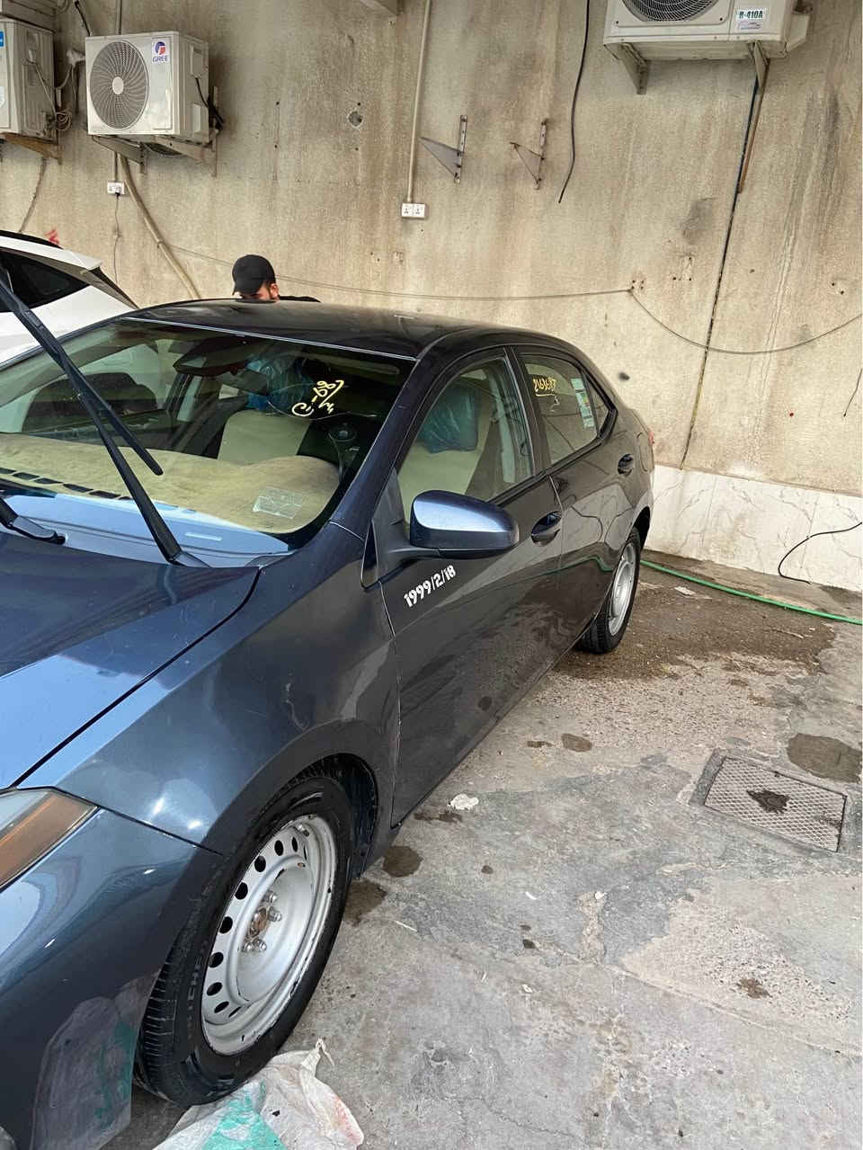 السلام عليكم سيارة كورلا موديل ٢٠١٩
وارد امريكي حادثه بنيد ودعاميه تبديل
وبالعراق بيه قطعتين بارد
وبيه مشكله بالگير بس بR
سعرها ١٢٥ وبيه مجال رقم سيارة بصرة 
ومكانه بالبصرة 
*********** وات ساب Singapore

