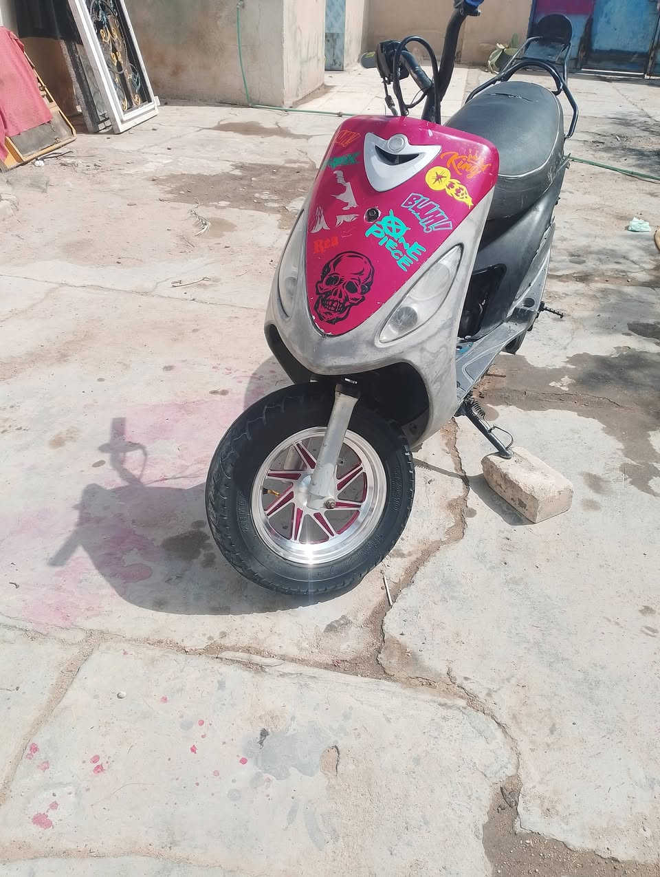 سلام وعليكم يولد دراجه ماكس قچمه للبيع دراجه حلوه و نضيفه صوتهه ناعم بوشتهه 55 شلعه ومعدل تخبل الدراجه مكاني بصره زبير السعر 450وبيهه مجال بسيطط
***********9
