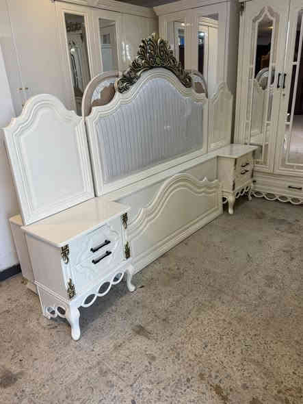 كل ماهوه جديد من معرض ومعمل الخفاجي 
غرف نوم حسب الطب

كناتير مفرده 

بوفيات فراش 

 

بغداد حي الاعلام شارع قطر الندئ

اي استفسار *********** يوجد واتساب

نشتري الغرف النوم مستعمله شعندك غرفه دزه ع خاص تدلا
