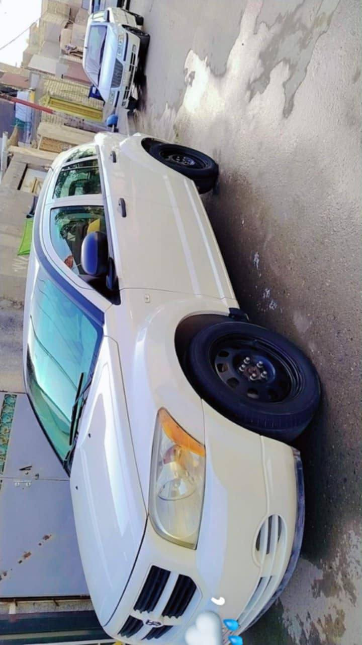 خليجي مكفولة من ضربة وصبغ
بس بارد قليل بالباب ماشيه ميه واربعه وتلاثين سنويه بأسمي رقم بغداد كهربائيات كلها بلادية محرك گير مكفولات 
مكانها حي اور .. الرقم ***********  السعر 68
