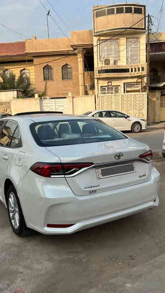 اللهم صل على محمد وال محمد 
السلام عليكم 
تيوتا كورلا 2023 خليجي ضمان شركة SAS
   ماشيه : " 64 الف  "
           فول مواصفات ✅
بصمه تشغيل وابواب وصندوق 
قطعتين تبريد + فتحة سقف 
فول تحكم استرين + شاشه ديجتال 
حساسات اماميه خلفيه + نضام سبورت
شاحن واير لس + مري شفط
وباقي المواصفات المعروفه 
🛑مكفوله كفااله عامه فقط مبدل بنيد أثر ضربه خفيفه جداً والبنيد القديم الاصلي عندي 
سياره جديده متصرف عليها ربع  
     السعر : 170 وبيها مجال 
العنوان : بغداد حي القاهره خلف الجوازات 
الرقم للاستفسار: ***********
