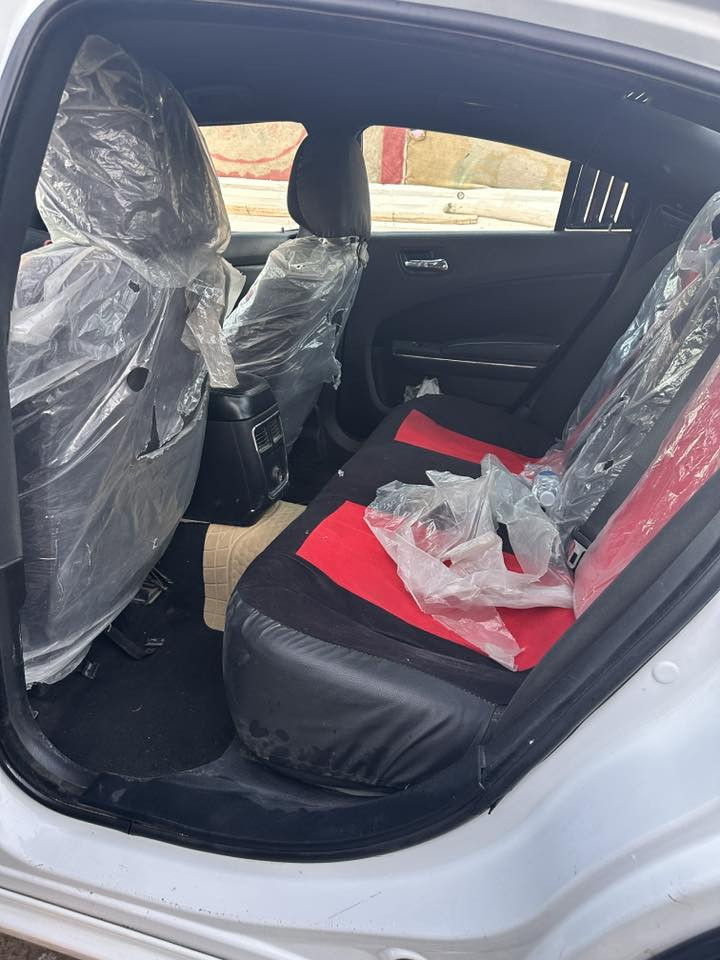 جارج موديل 2012مكفوله من الضربه لو ن ابيض بيها الباب الأمامي نص صبغ الاستفسار ***********
