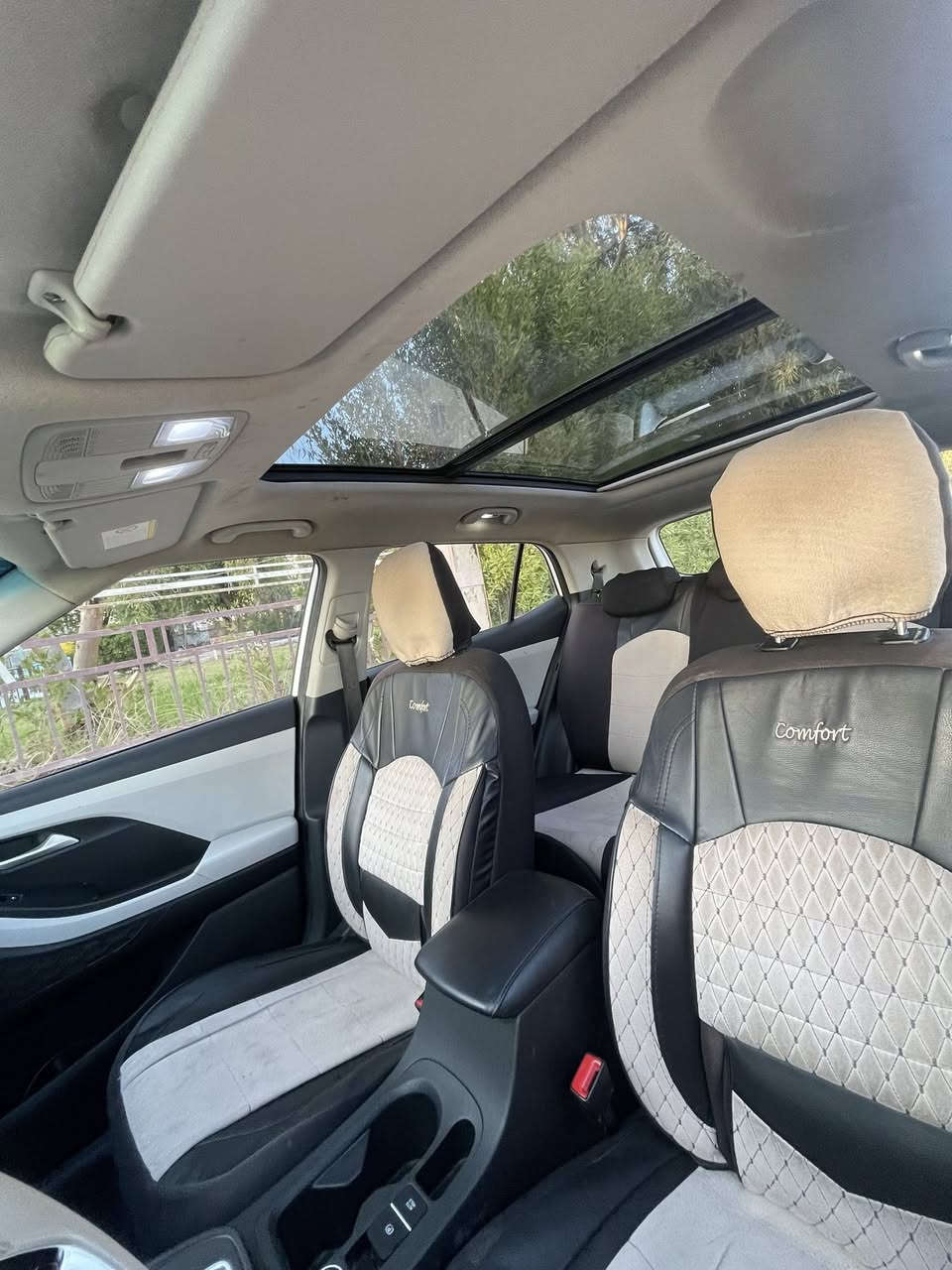 خليجي  مستخدم 105الف 

فول مواصفات 

فتحة سقف ( بانورما )

بصمة تشغيل وتشغيل عن بعد 

مري جانبية شفط كهربائي

عدادات ديجيتال

شاشة كبيره

كاميرا خلفية 

بلوتوث

حساسات اماميه

حساسات خلفية 

اضواء led 

اوتو هولد 

هاندبريك كهربائي

كير ٨ نمر

4 وضعيات قياده سبورت ونورمل وايكو 

تحكمات ستيرن جهتين

شفتات ستيرن 

شاحن لاسلكي

منافذ USB 

تبريد قطعتين

اشاير بالمري الجانبية 

السياره لونين اسود وابيض المرغوب 
بيها بارد بالصندوك ورصعتين بالجاملغ الخلفي مرجهن PDR وعلى كد اصبع بالبنيد بارد مابيها قطره صبغ 
السياره اني مدوشمها يعني الدوشمه البلادية جديده

سعرها 169$ وبيها مجال حك الجية
للتواصل *********** موجود واتس او اتصال
