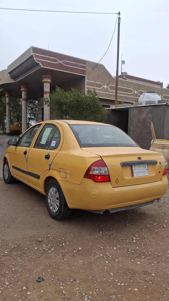 سلام عليكم طيبه موديل 2015 شويه صبغ بين الباب وجاملغ اليمنه كير مكينه خير من الله صدر امامي خلفي جديد تخم تاير قبل يومين شاده كهربائيات كلها شغاله 
دواخل جديده 
السعر 37 بيها مجال بصيط للشراي فقط 
العنوان بغداد الجديده 
الاتصال ***********
