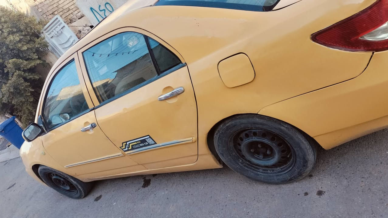 سلام عليكم بي وايدي موديل 11 اف مكينه كير  عادي لأنسر. حاويه سياره تخم تاير جديد بيها طخه جاملغ خلفي. سنويه 27 تحويل ثاني يوم مصفره هيىه. بيها رشات صبغ رقم بغداد سعر 40 العنوان بغداد حي جهاد ***********
