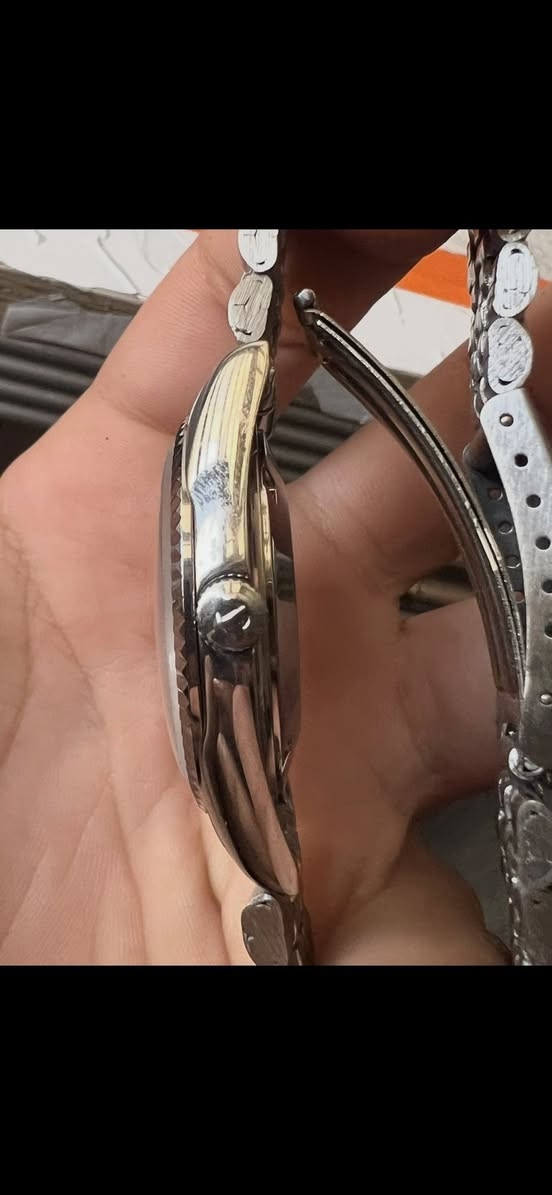 اعادة النشر بسبب الوعود الكاذبه
رادو بربل هورس قطر 37 نضافه تامة الماكنه للصفره
للاستفسار اكثر يرجى مراسلتنا خاص او ع الرقم الاتي ***********
