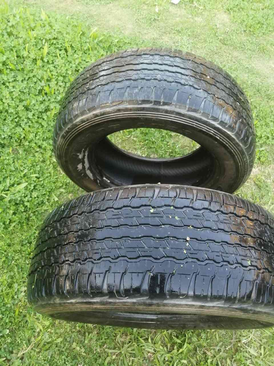 السلام عليكم تايرات لاندكروز دلوب الاصلي نضيفات السعر 150
***********
