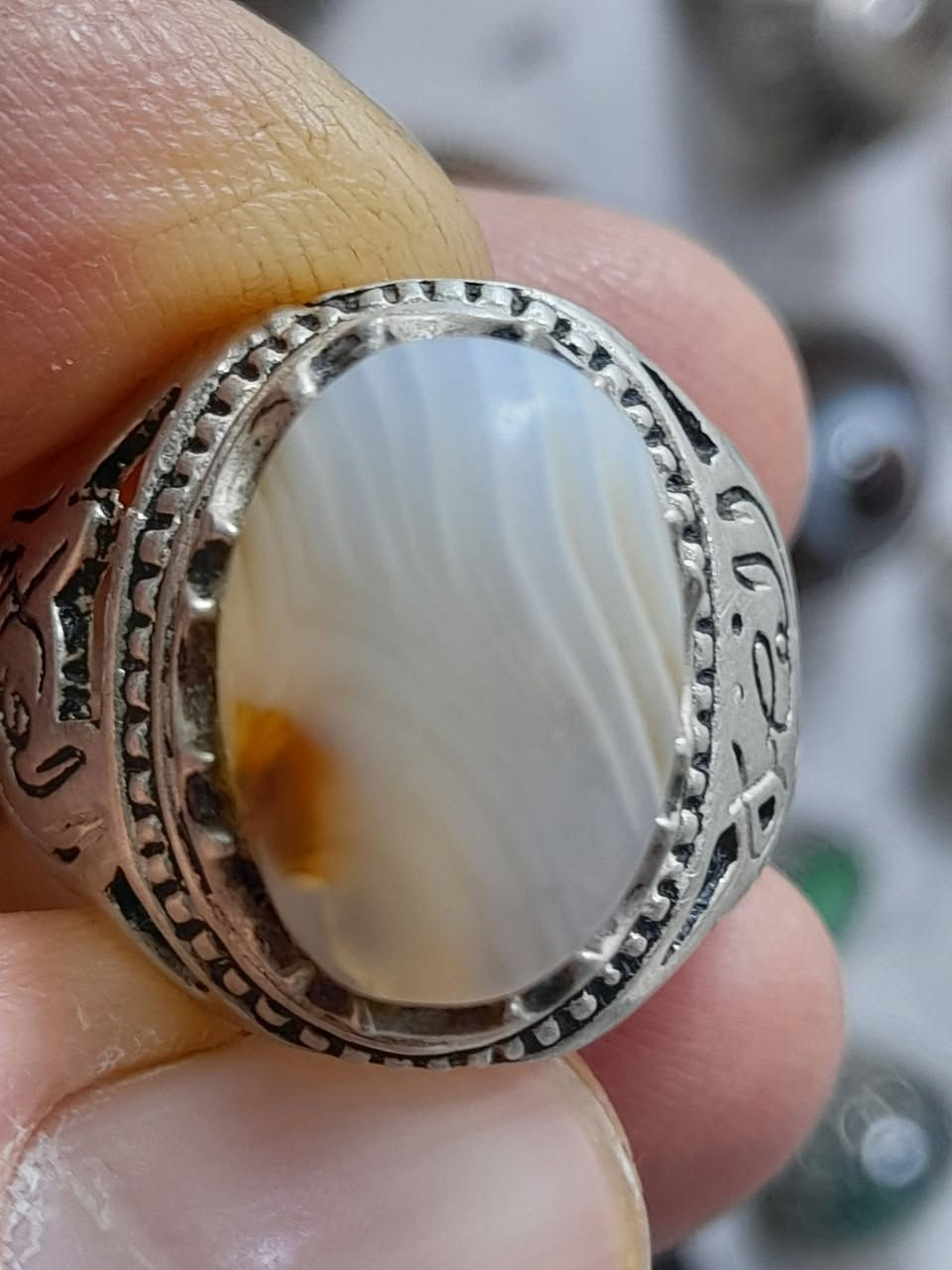 #ياالله
السلام عليكم ورحمة الله وبركاته 
نقدم لكم كل ماهو جديد ومميز 
متابعينا الكرام نقدم لكم خاتم فضه عيار 925 بحجر (  عقيق سليماني مشكول قديم طبيعي  ) صياغة ثقيله يدويه عراقيه وجميلة بسعر (65) الف والتوصيل (  5 )   اقوى عرض تحطيم الاسعار  للحجز والاستفسار مراسلة الصفحه او الاتصال على الرقم يوجد واتساب ‎0774 784 6745 يوجد توصيل الى كافة محافظات العراق 🇮🇶 🇮🇶
