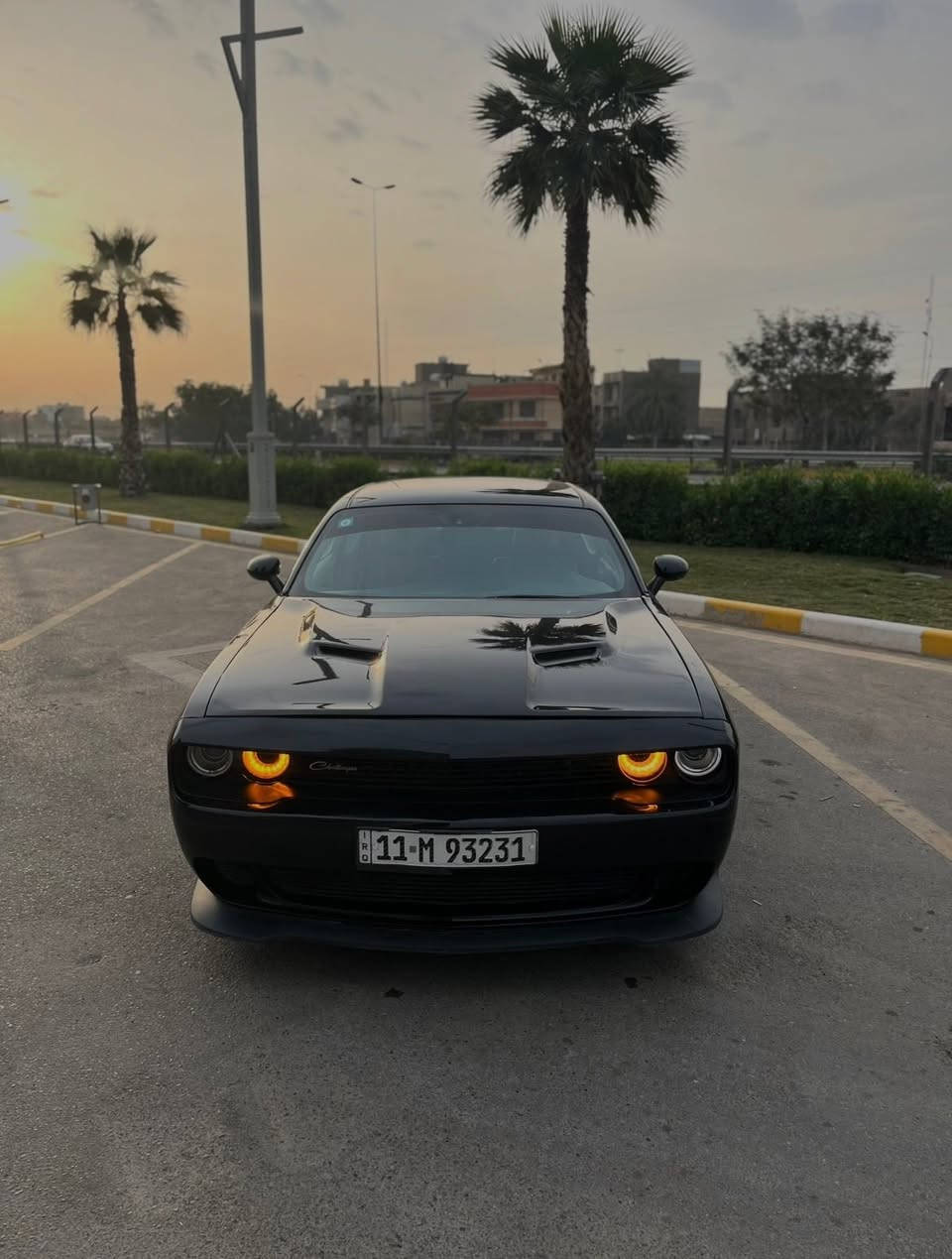 Dodge challenger sxt 2019
السلام عليكم 

مواصفات فئة ال sxt
شاشة وسط carplay
معدل عليها دعاميات ودفيوزر srt عدا البنيد
دوسات جانبية
ضايفليها حلوك اكزوز و بوابات بالاكزوز

مكينة گير شاصي تبريد كفالة

ماشية 72 الف ميل

ضربة السيارة من امريكا جاملغ وبنيد جهة سايق 
وانطخت على ايدي جهة الباب مثل ما موضح بالصور

السيارة بأسمي وعنوان بغداد

سعرها ب 160 ورقة وبيها مجال للشراي

رقم صاحب السيارة : ***********

