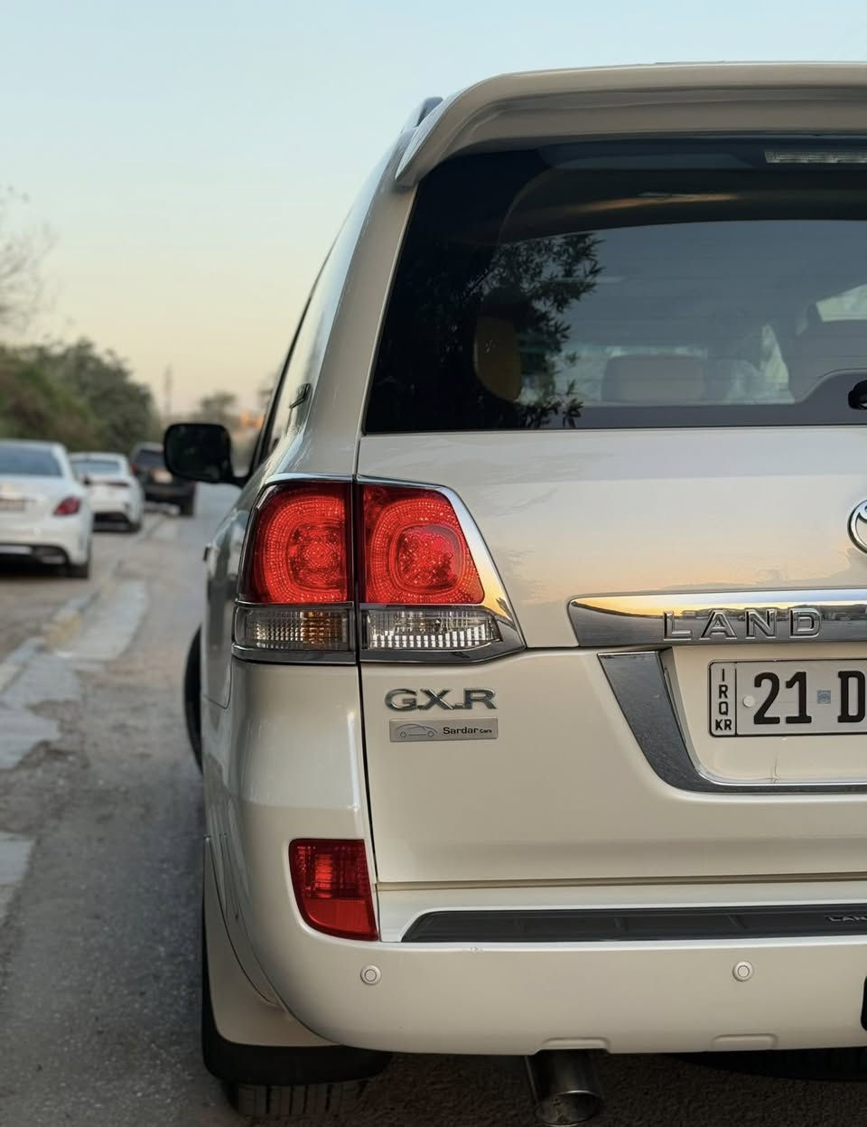 السلام عليكم
للبيع تويوتا لاندكروز ستينيه ( قطعه نادره ) سياره على وضع زيرووو جديده جدا كفاله عامه بدون صبغ او تبديل او بارد او شخوط او رصعات او حادث حتى دعاميات مالتها بلادي مكفول 

موديل 2011 السياره
 استلام الشركه بعدها ع وضع شركه كتلوكات فابلون شركه وجياسه الشركه بيها 
محرك سته سلندر حجم 4000 سبعه راكب ثلاث قطع تبريد تحكم ستيرن جهتين كراسي كهرباء فتحه سقف داخل لوك ابيض كامرا خلفيه حساسات اماميه وخلفيه ثلاجه معروفه مواصفات الستينيه مع العلم محرك بلادي وضع شركه مكفول من  كلشي 
ماشيه 37 الف فقط حقيقي 
للعلم سياره ع ايدي ماخذها  محافظ عليها جدا نضيفه 
مكاني بغداد سبير منازل
رقم سليمانيه  الجديد دولي سنويه مجدده هزه جديده 
سعرها ع رقم تصل ودلل ***********
اخوان رجاءا شراي جناي يتصل مو شراي ارفع منشور بكلمه يالله
