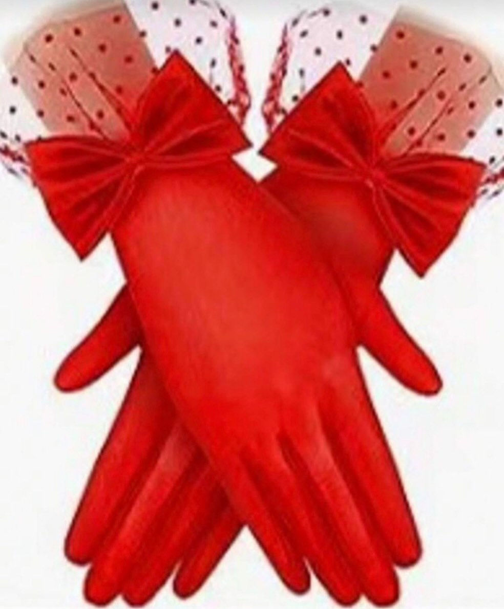 شوفي شلون الكفوف يخلن اطلالتج أرقى بلمسة ناعمة🦋🦋.  
                           
                               سنتر لولو 💕💕
                                 
                 كوزمتك ومستحضرات تجميل 

 ____________________________________

متواجدين من الساعة—  10 –صباحاً الئ الساعة— 10 - مساءً 
خدمة توصيل داخل المنطقة مجاني 
للطلب والاستفسار يرجى مراسلتنا على صفحات التواصل الاجتماعي 📨
او الاتصال على الرقم *********** 📱
العنوان : الموصل / حي الفلاح الثانية - مدخل الملعب - شارع ١٥ –
