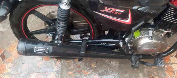 شاينغ موديل 23 ورقم وسنويه وكلشي كامل وكل كهربائياتها تشتغل ومابيها نقص من ايدك للشارع العنوان حسينيه الراشديه السعر مليون و 750 وبيهه مجال الرقم ***********
