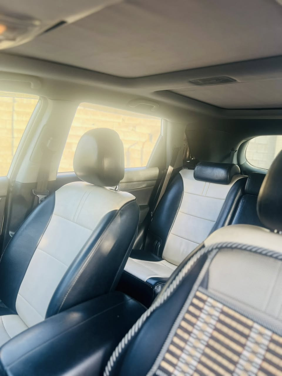 سلام عليكم للبيع سورنتو خليجي
موديل 2010

مكفوله من كل نواحي 

فووول مواصفات.  

مكينه 6 سلندر 

بنورامه كامره خلفي 

كشانه كهرباء جلد 

3 قطع تبريد 

بصمه تشغيل بصمه ابواب 

مري شفط اشاير بل مرايه 

سبعه راكب خمسه ويل كب

داخل صاج ملكي يدات نيكل 

زراك لايت لايت زنون 

مانع انزلاق 

بعد هواي مواصفات 

محرك كير حداديه خير لله 

رقم بغداد وتحول بصلاح الدين هم عادي 

الاتواصل عل رقم ‭0782 496 1584‬

مكلف بالنشر
