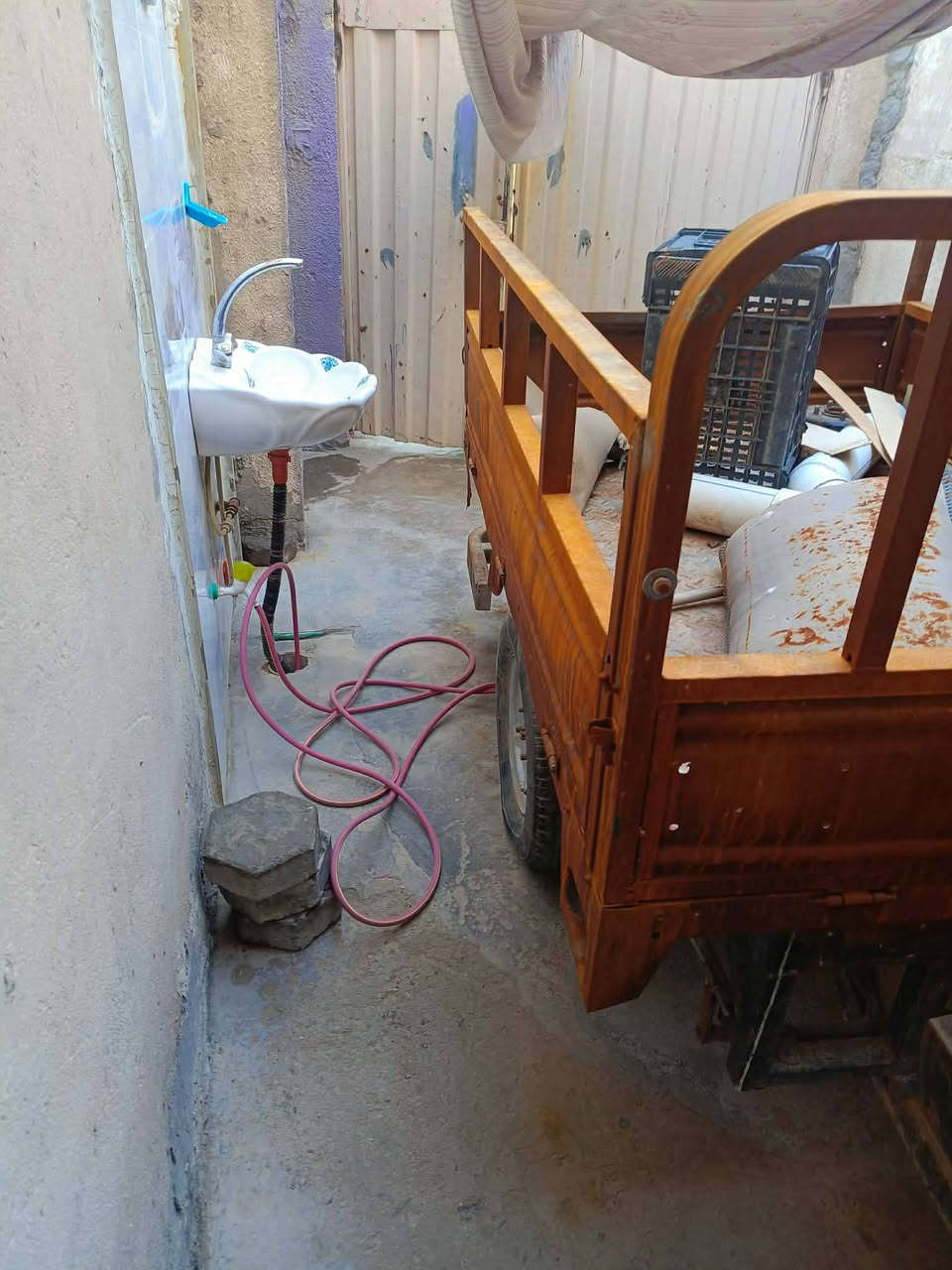 ستوته كلك للبيع
المكينه كايمه 
السعر 450
التواصل ***********
